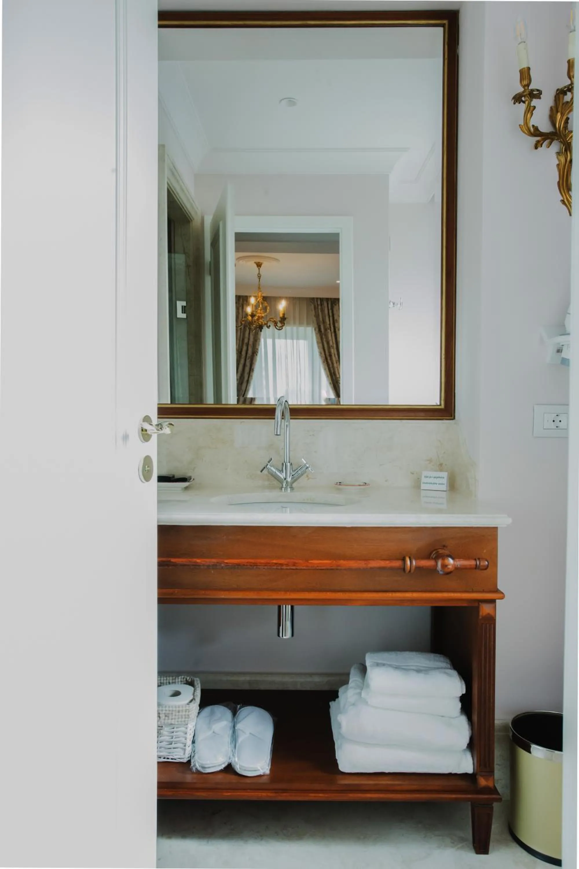 Bathroom in Ebel Boutique Hotel