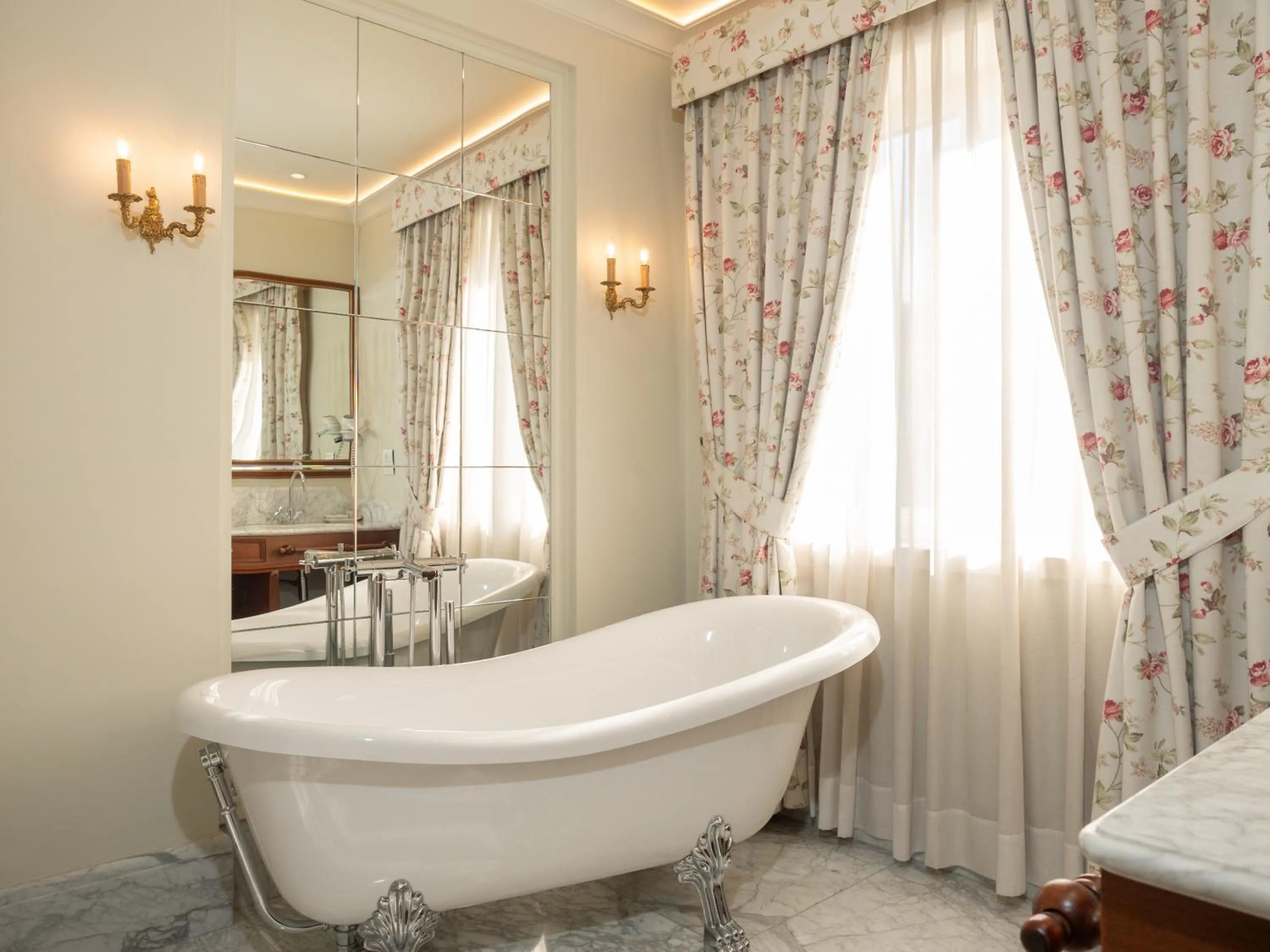 Bath in Ebel Boutique Hotel