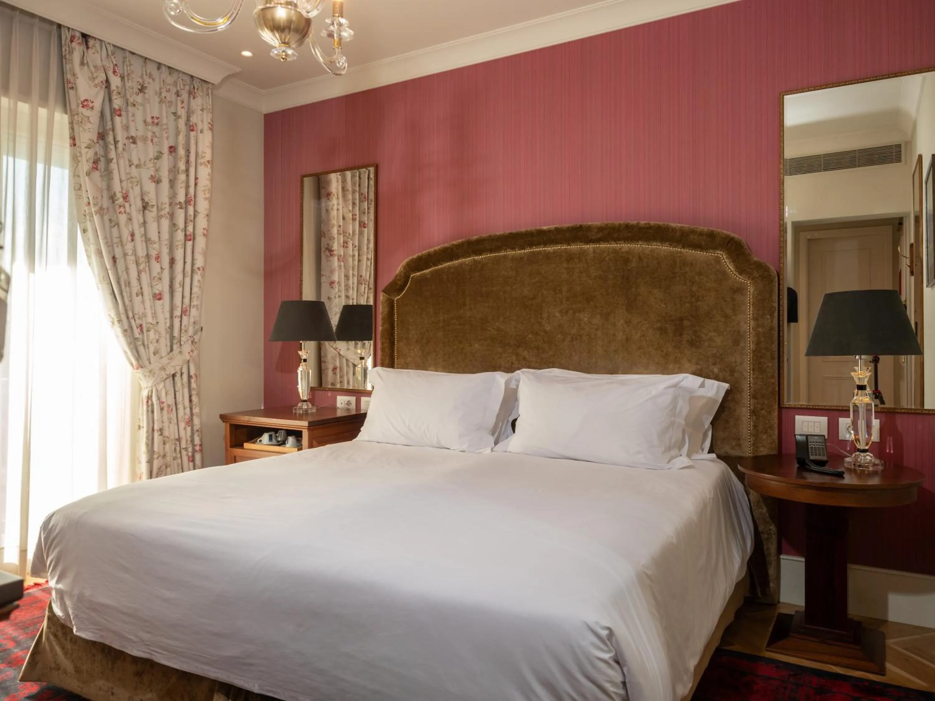 Bedroom, Bed in Ebel Boutique Hotel