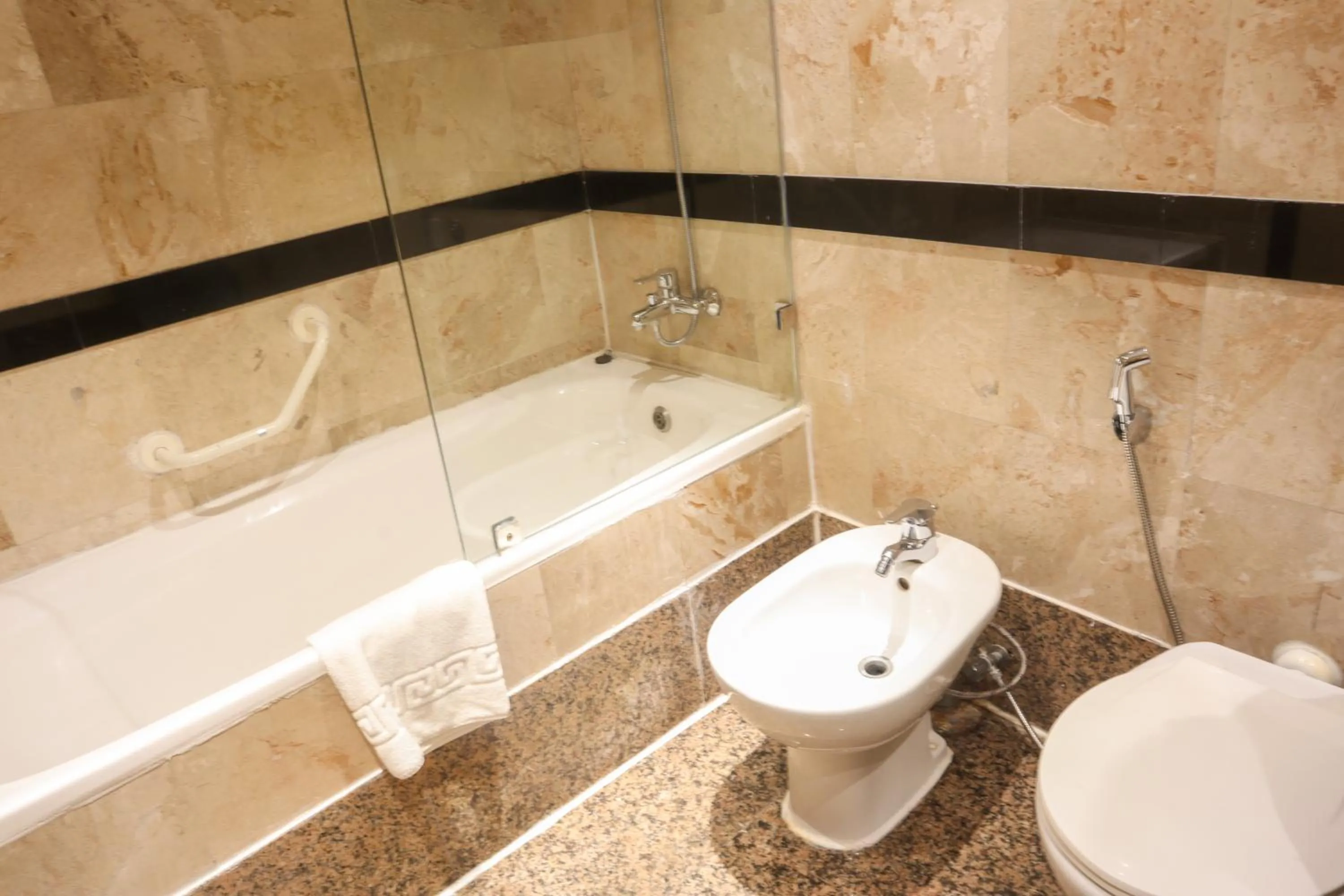 Bathroom in Happy Days Hotel