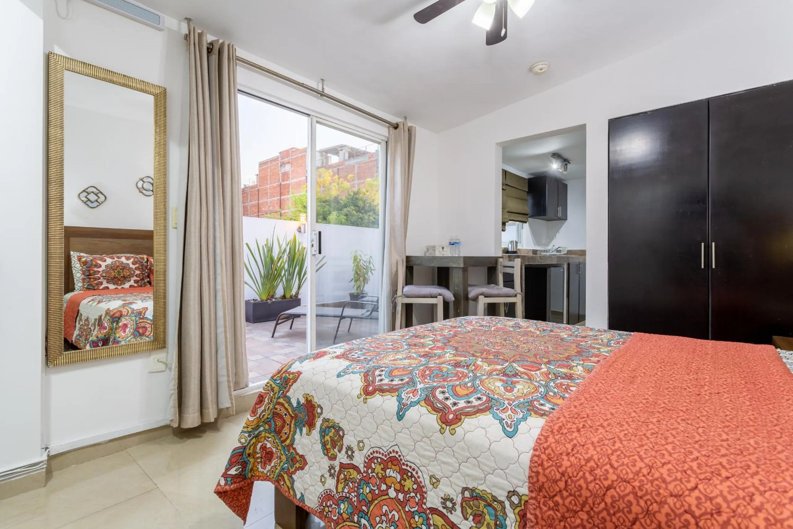 Bed in Suites 259 Condesa