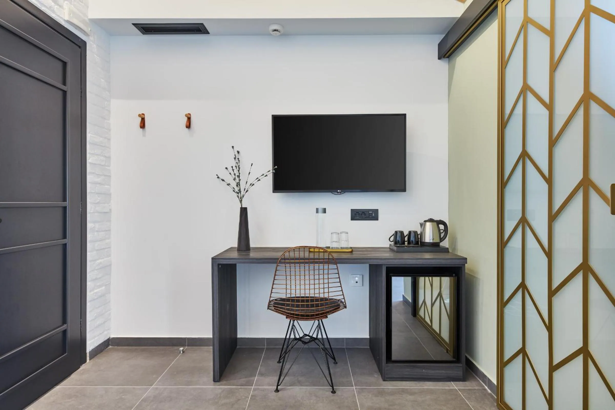 TV and multimedia in Λιθεία-Lithia