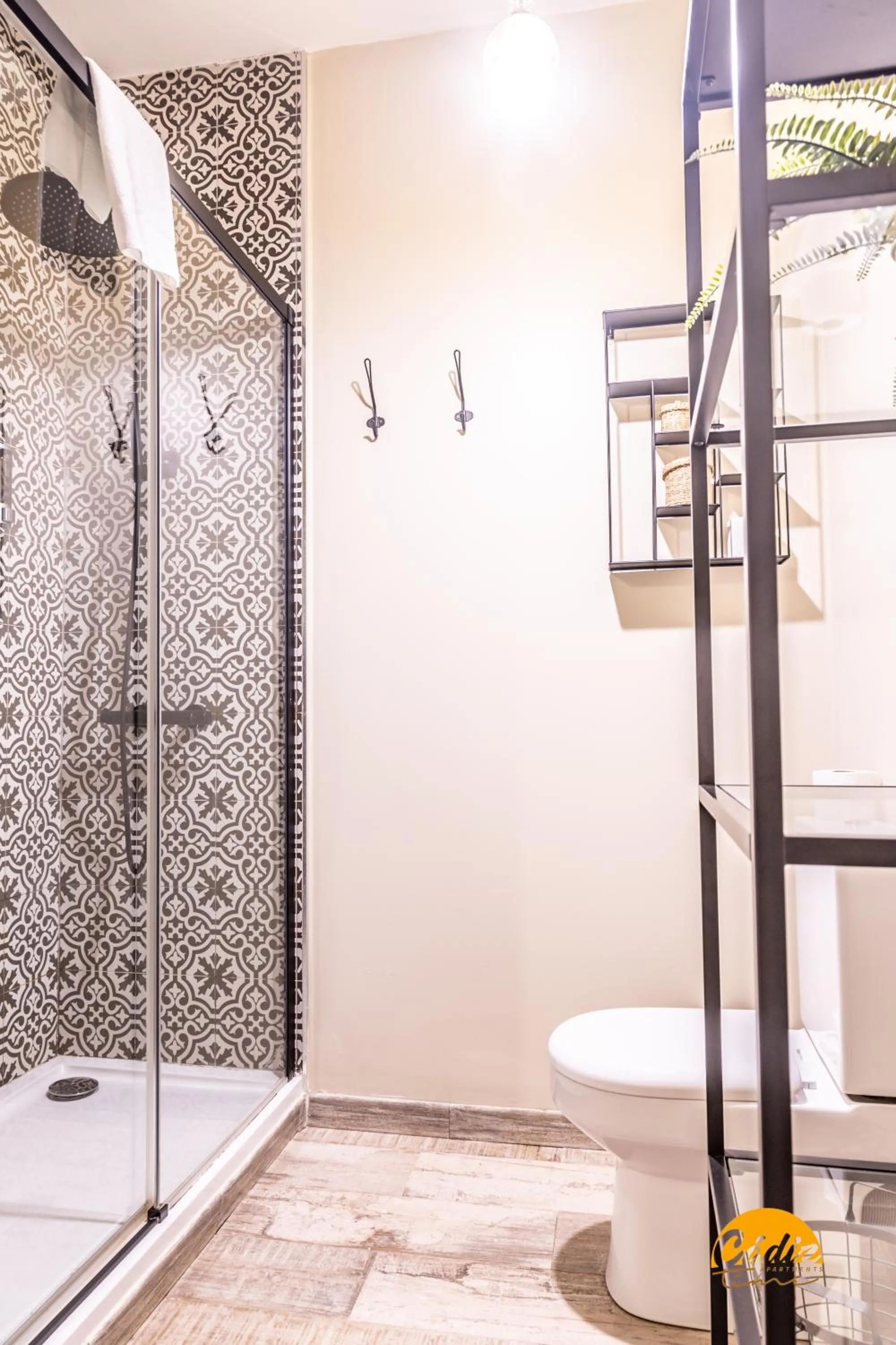 Shower in La Luz de Cadiz by Cadiz Time
