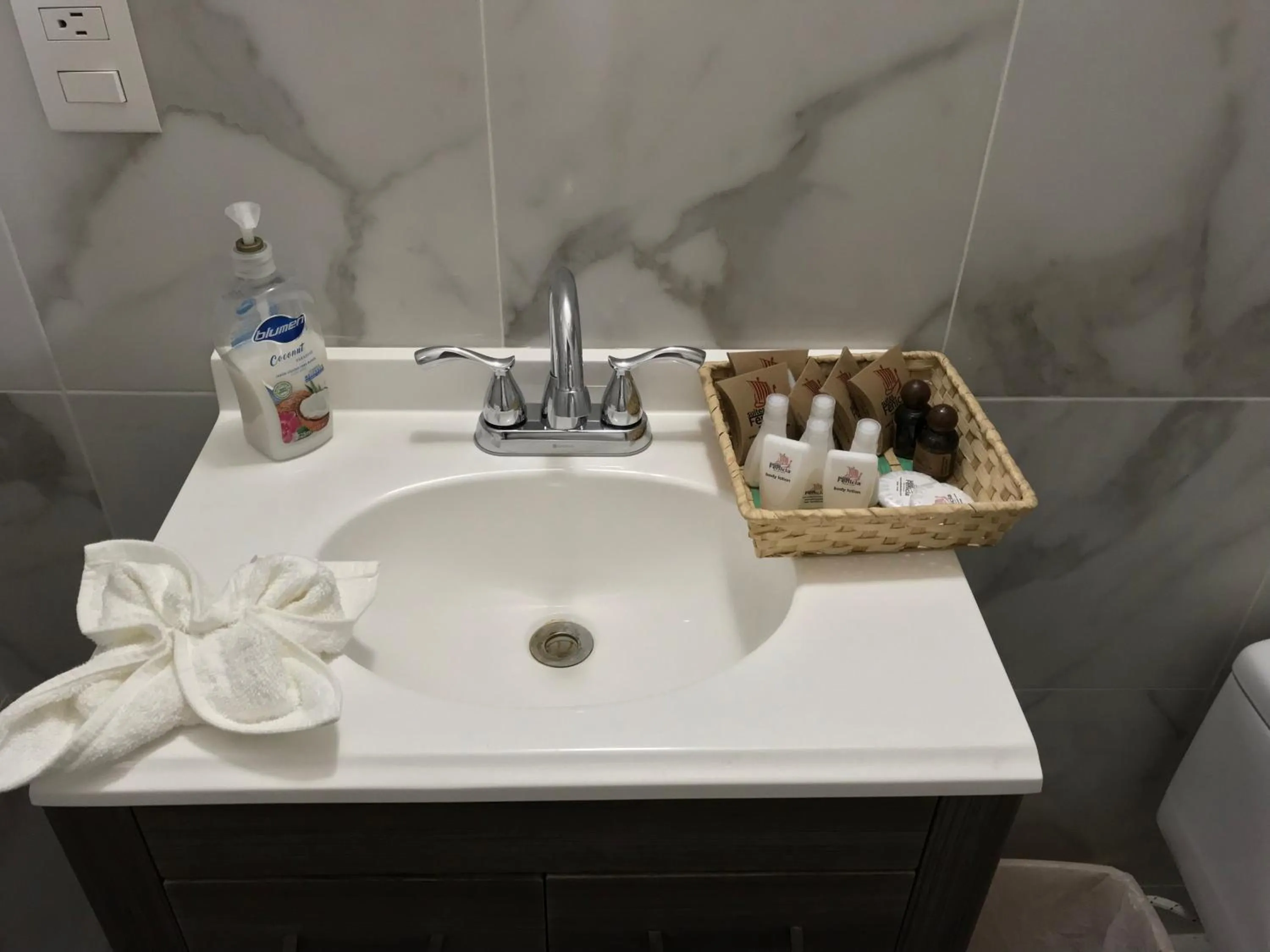 Bathroom in Suites Fenicia