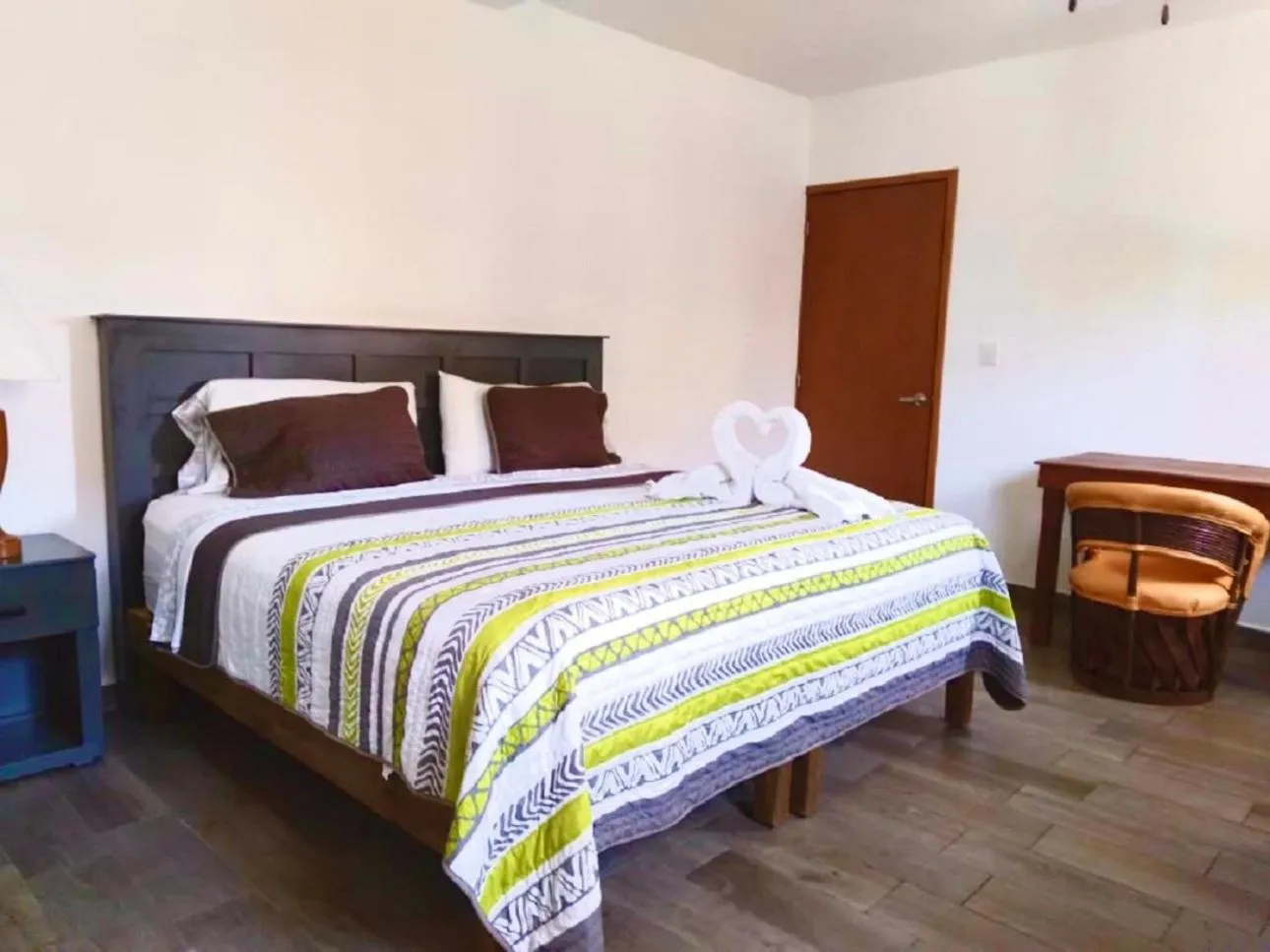 Bed in Suites Fenicia