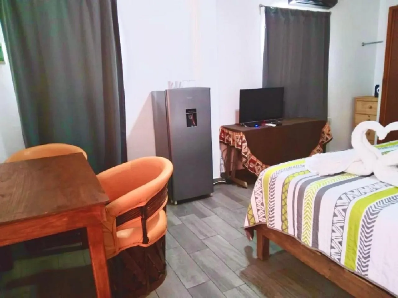 Bed in Suites Fenicia