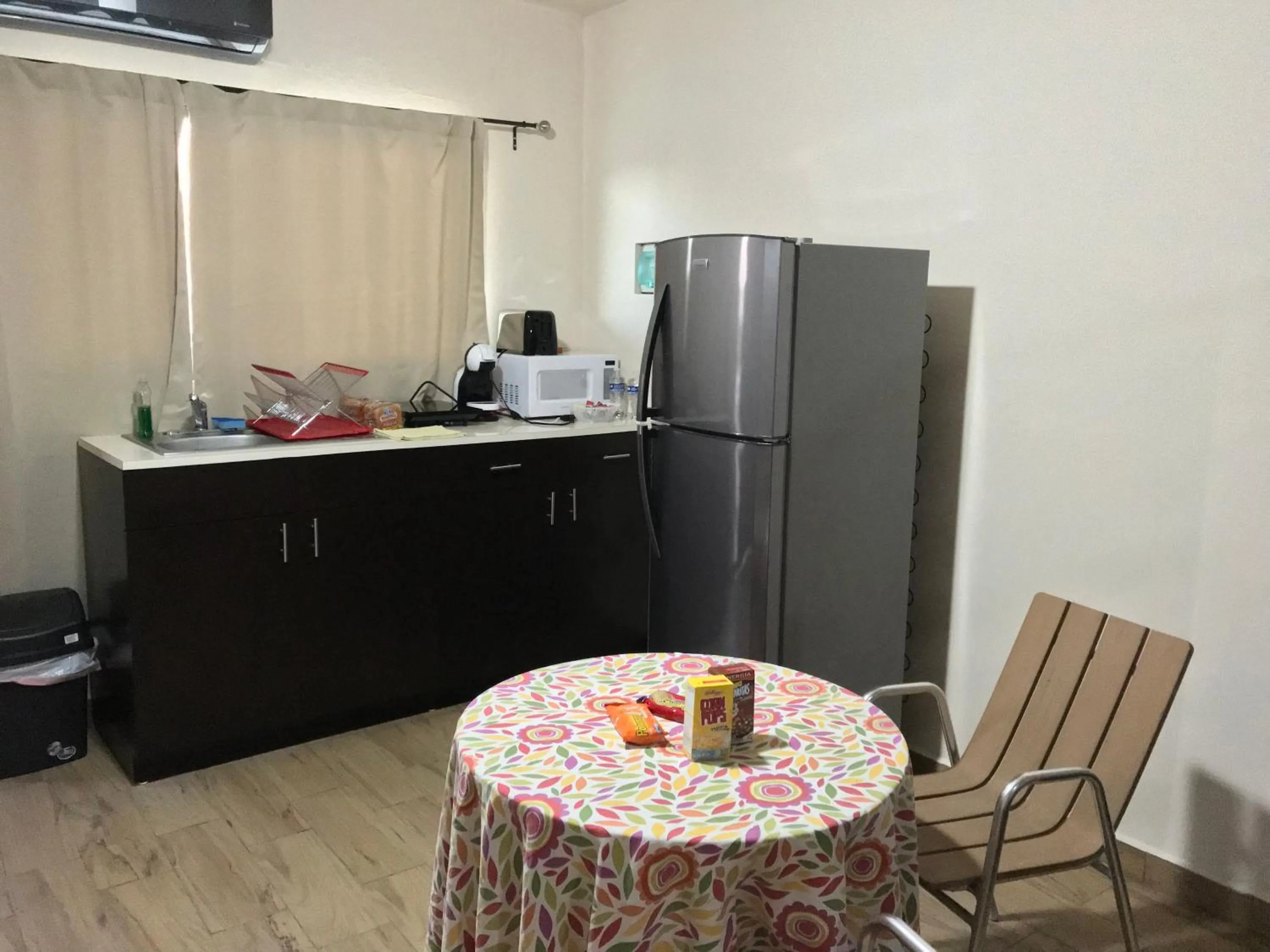 Decorative detail in Suites Fenicia