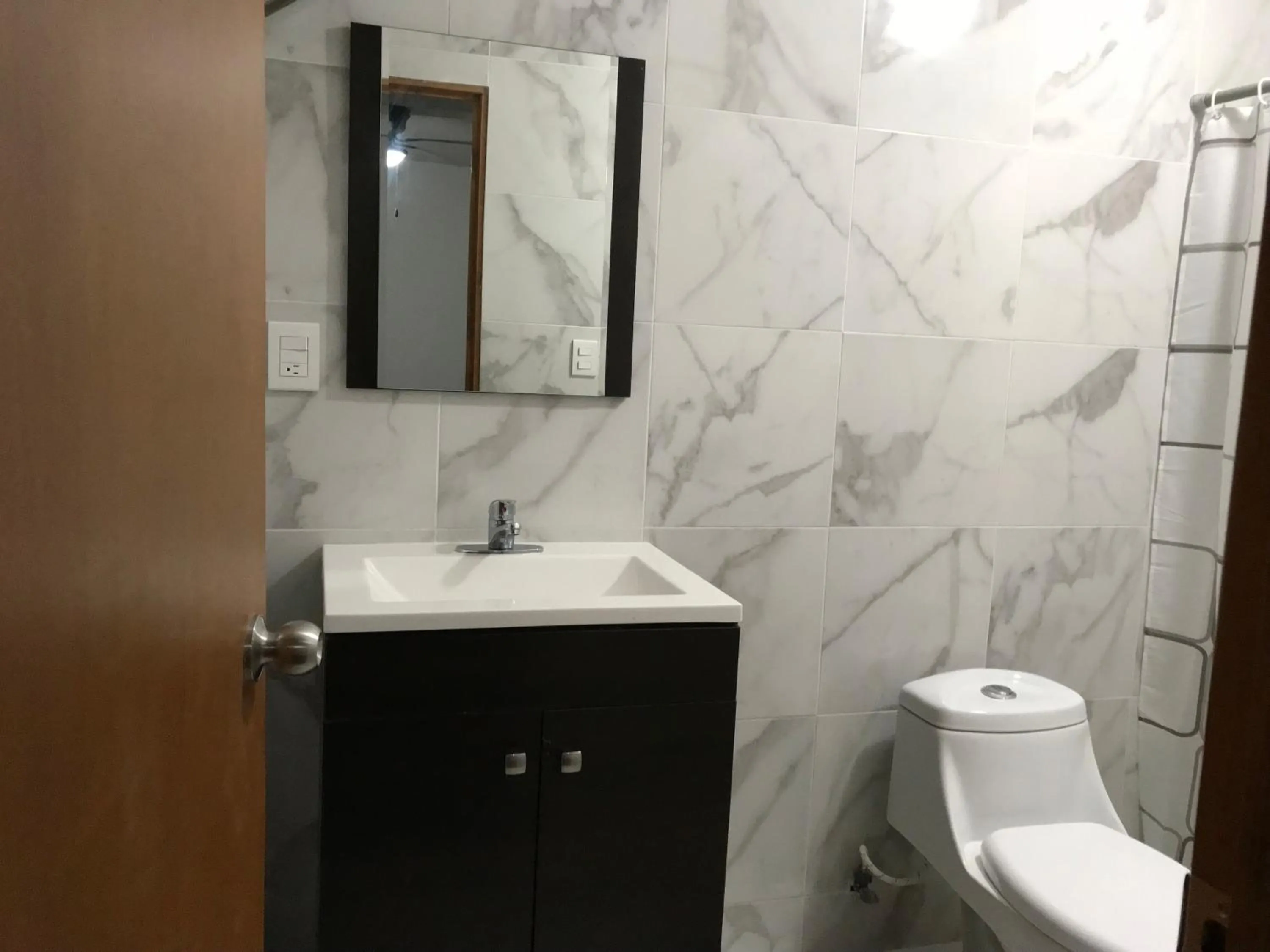 Toilet in Suites Fenicia