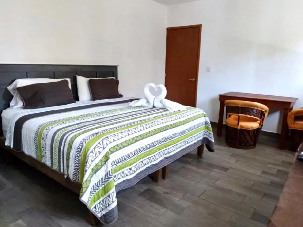 Bed in Suites Fenicia