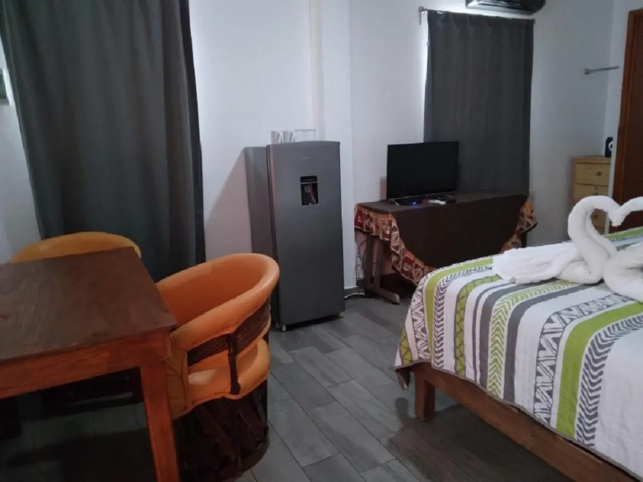 Bed in Suites Fenicia