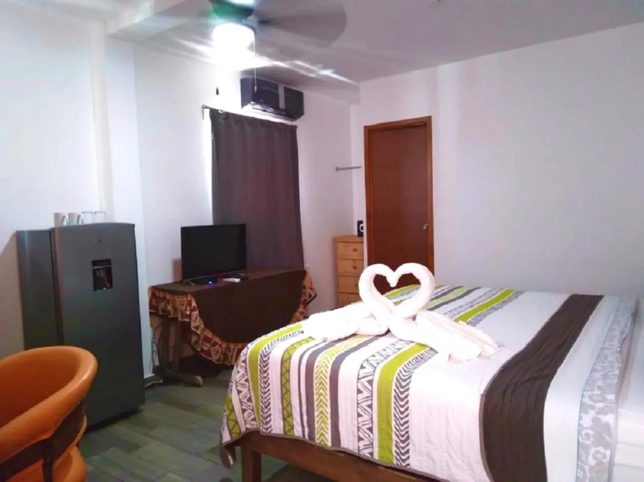 Bed in Suites Fenicia