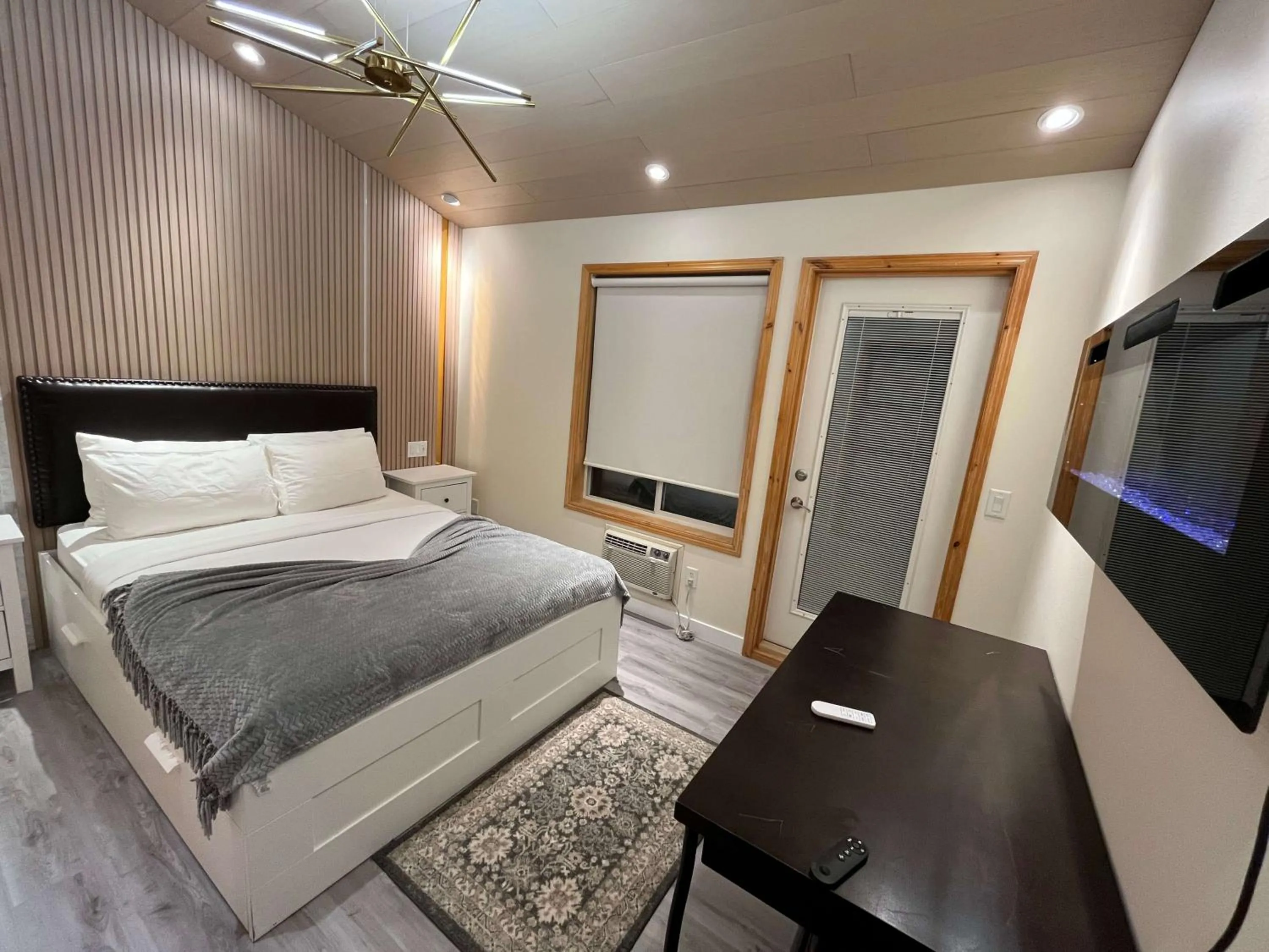 Bed in Banff Woods lodge