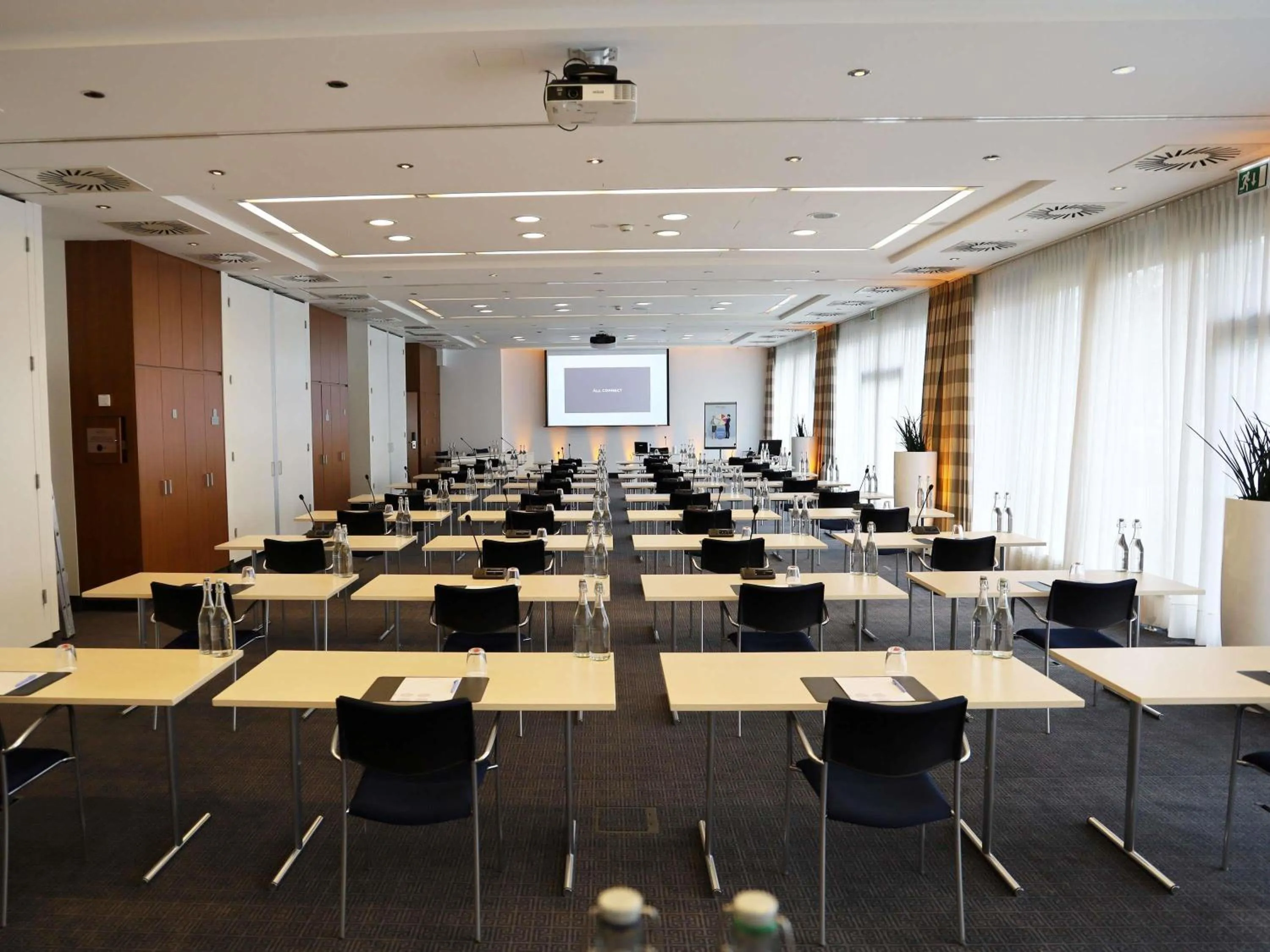 Meeting/conference room in Novotel Erlangen