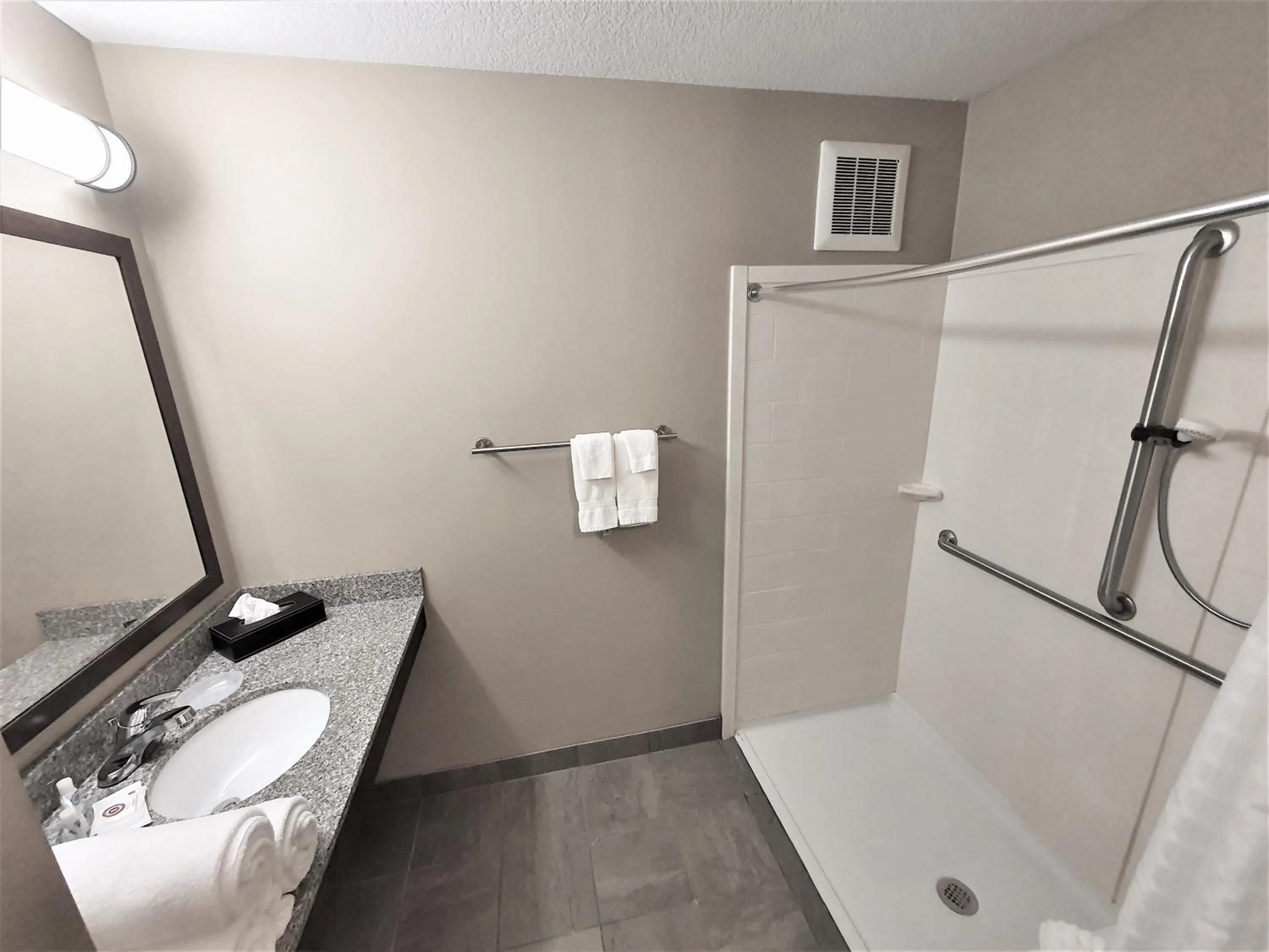 AmeriVu Inn and Suites - Chisago City