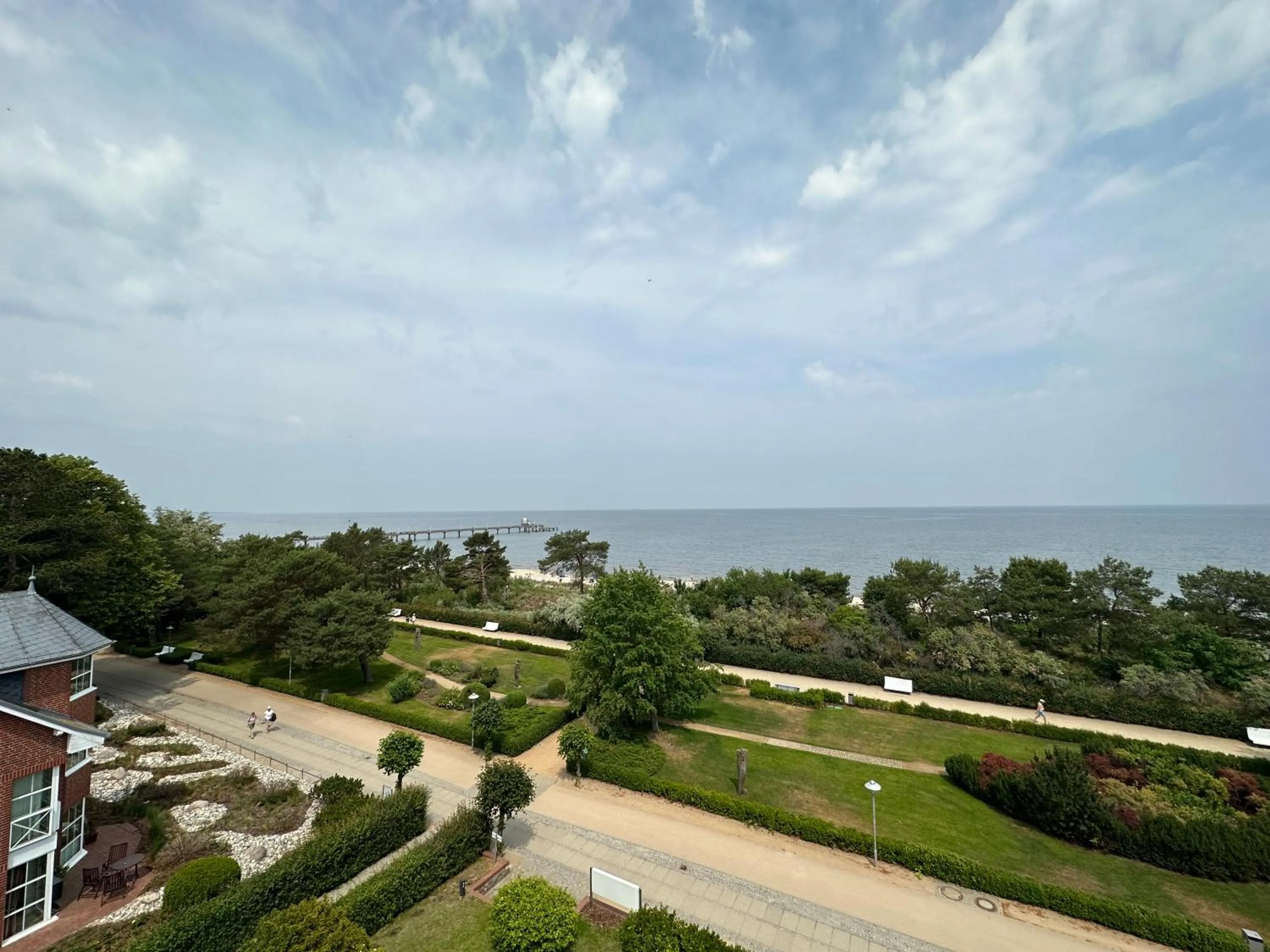 room service in Hotel Asgard's Meereswarte