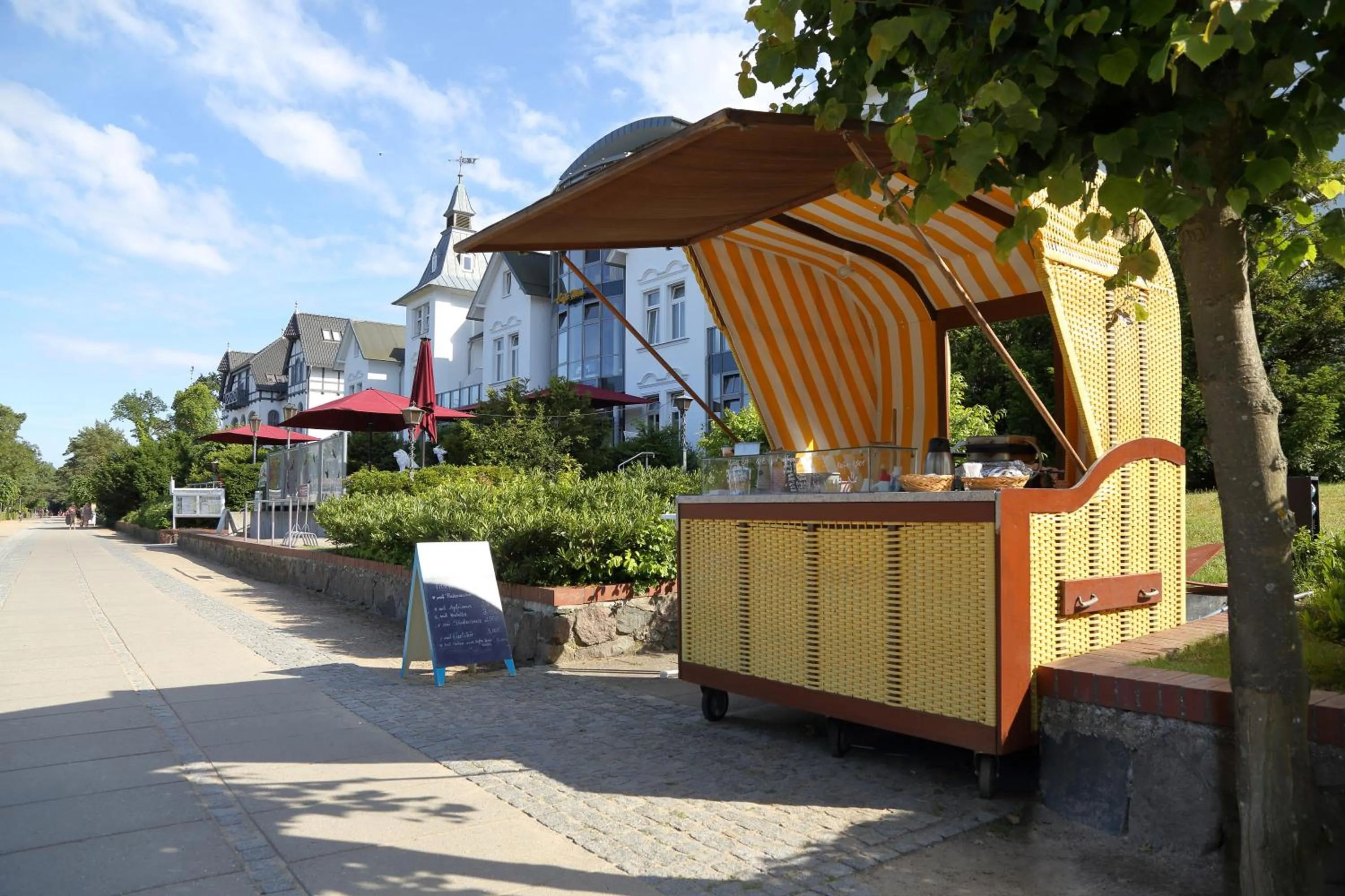 Day in Hotel Asgard's Meereswarte