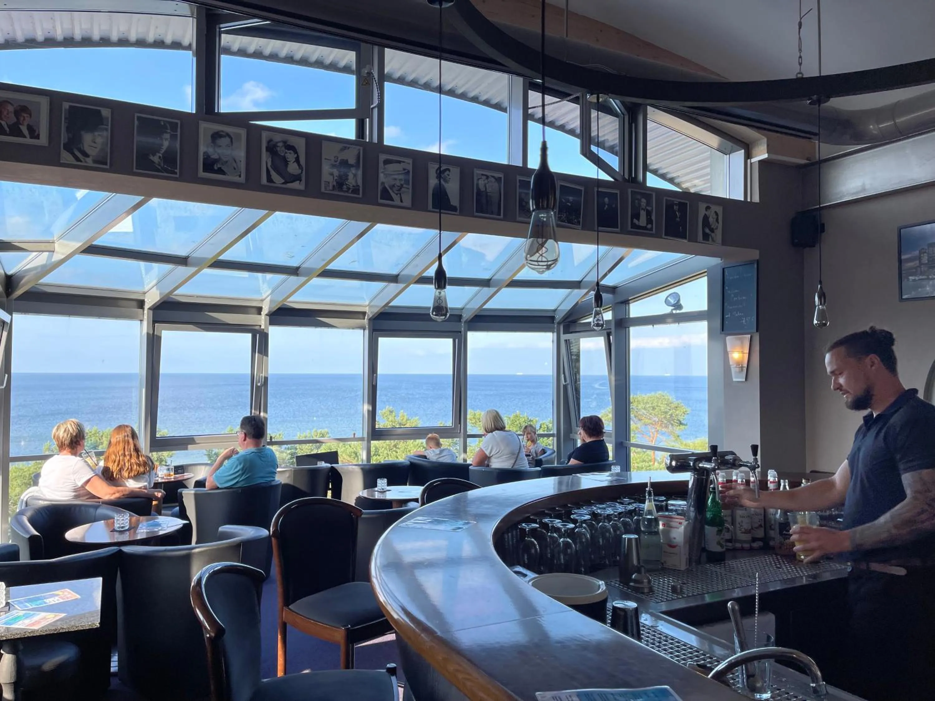 Restaurant/places to eat in Hotel Asgard's Meereswarte