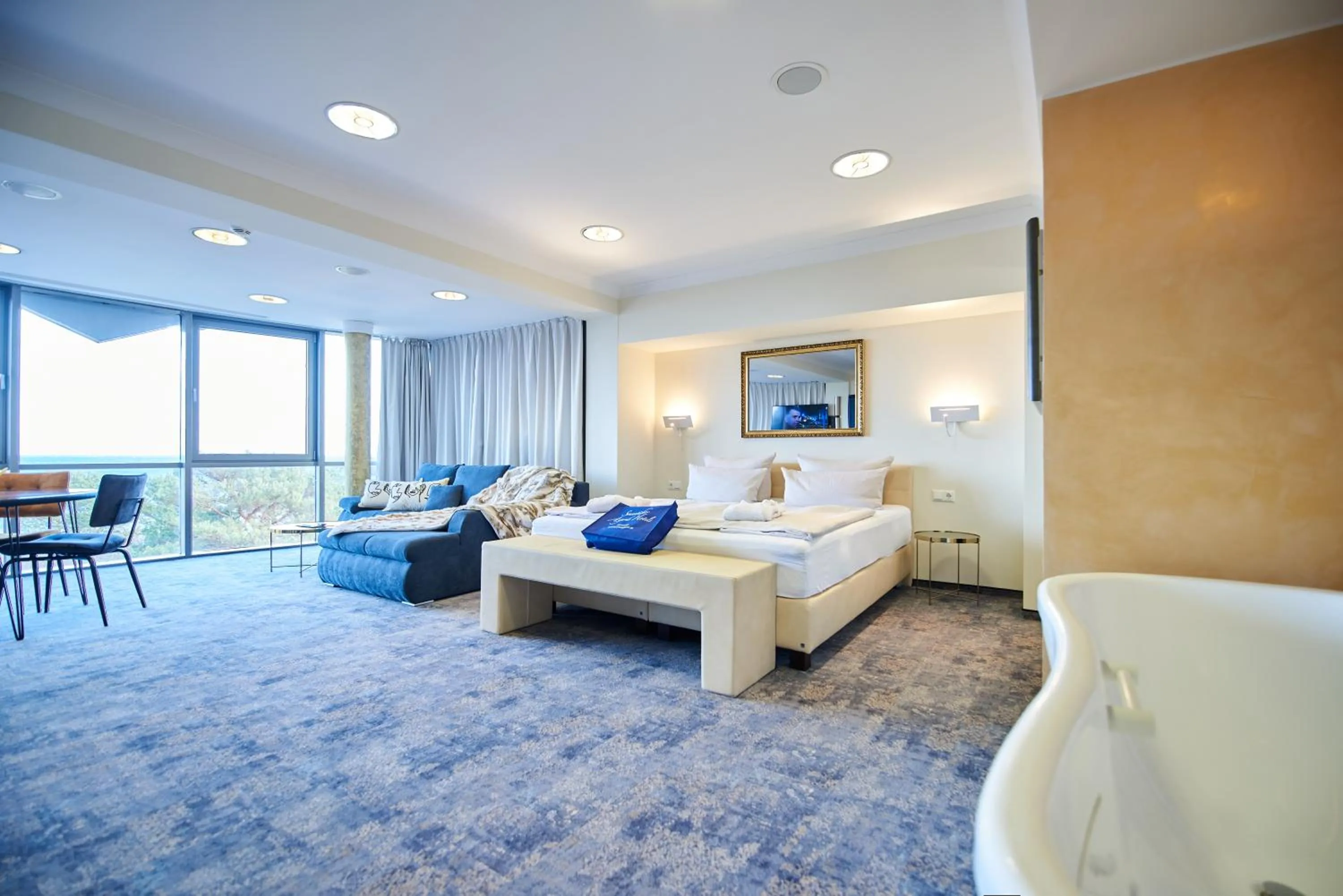 Photo of the whole room, Bed in Hotel Asgard's Meereswarte