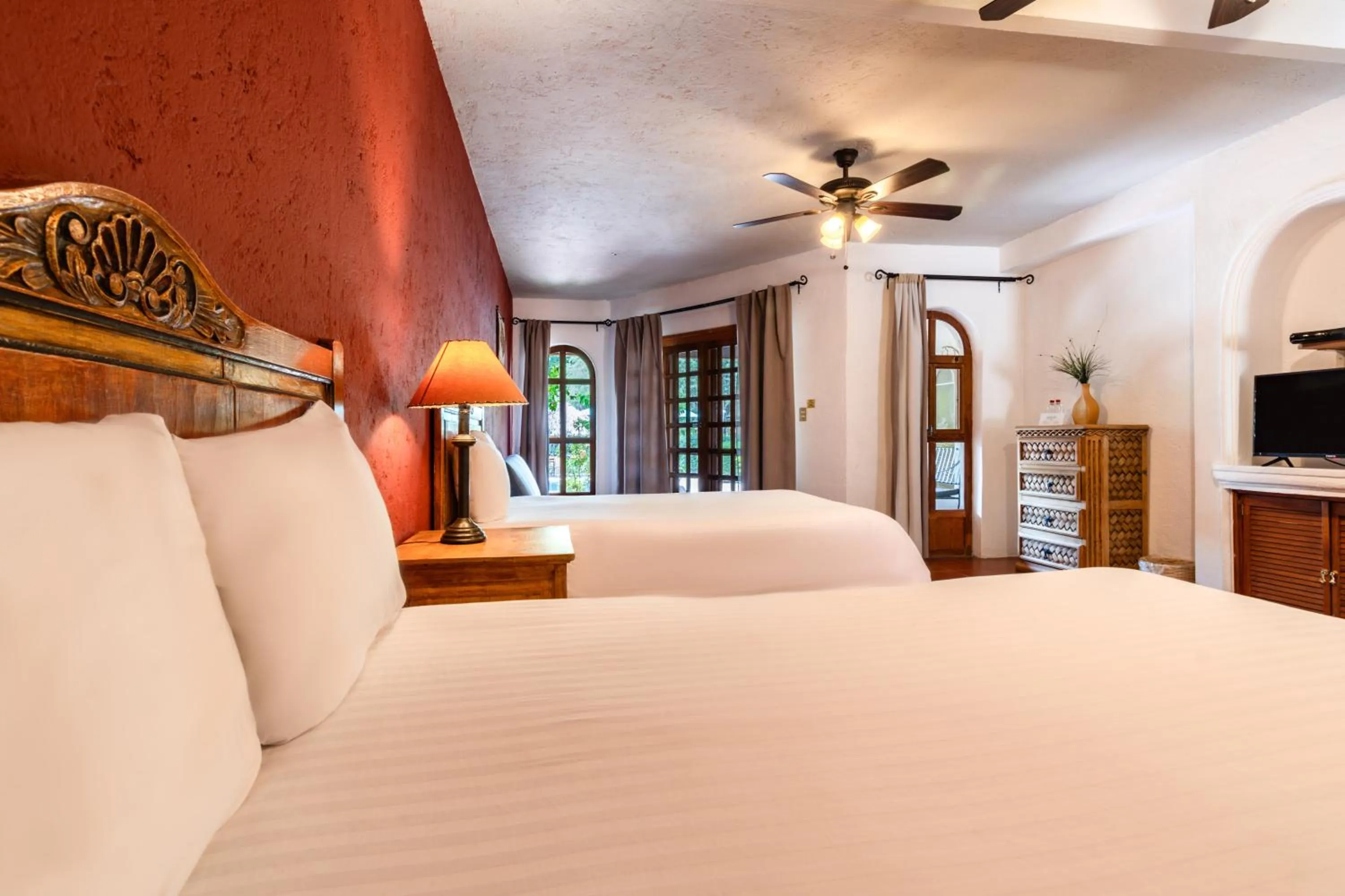 Photo of the whole room, Bed in Atotonilco Hotel & Club