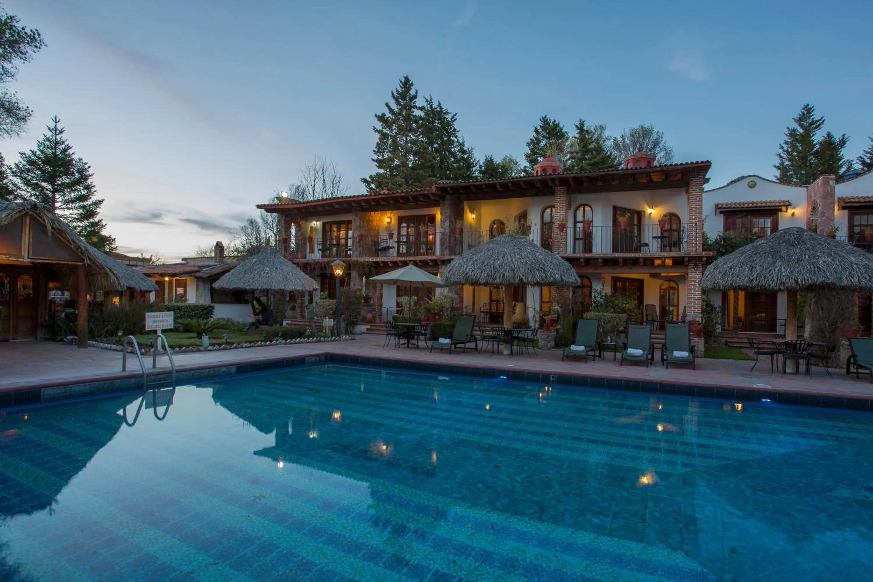 Swimming pool in Atotonilco Hotel & Club
