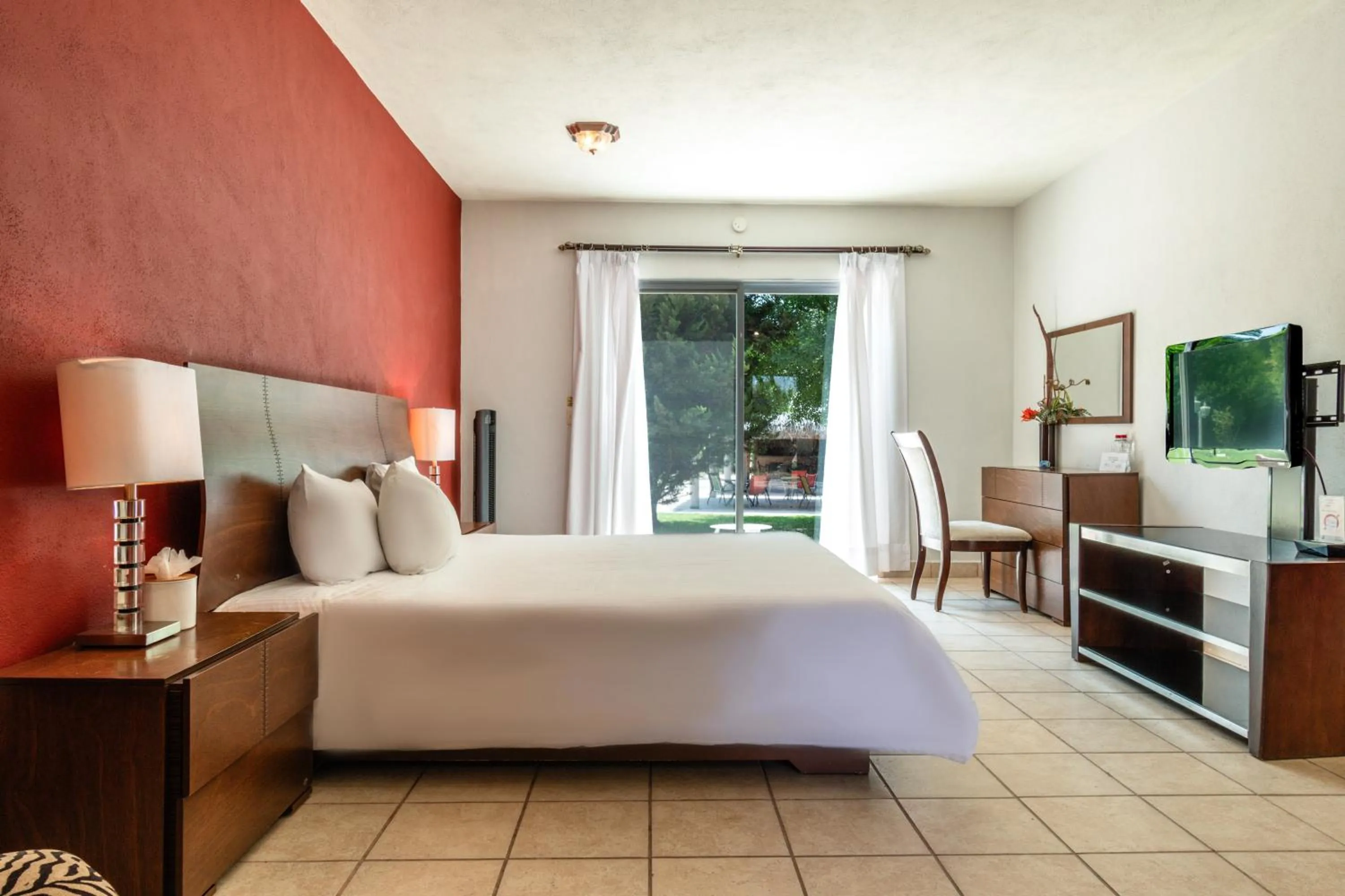 Photo of the whole room, Bed in Atotonilco Hotel & Club