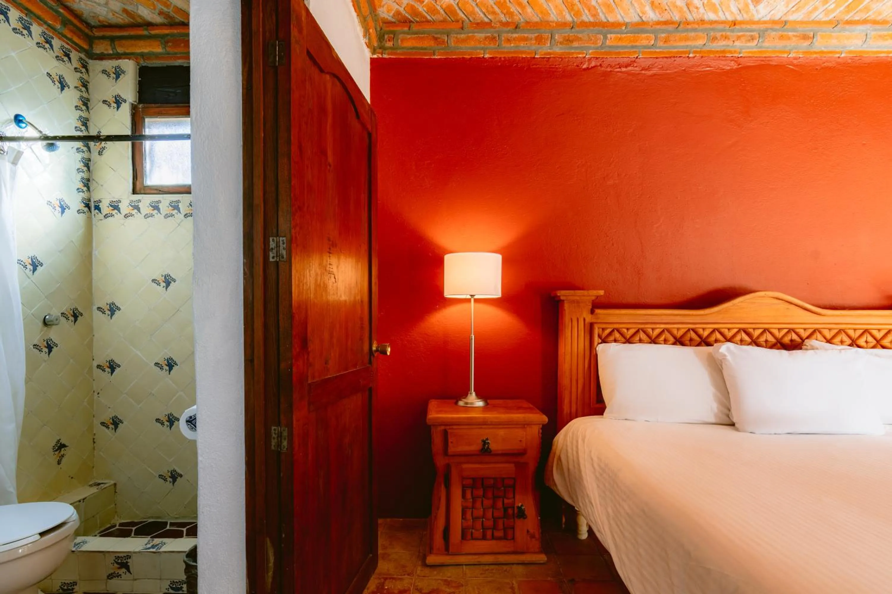 Bathroom, Bed in Atotonilco Hotel & Club