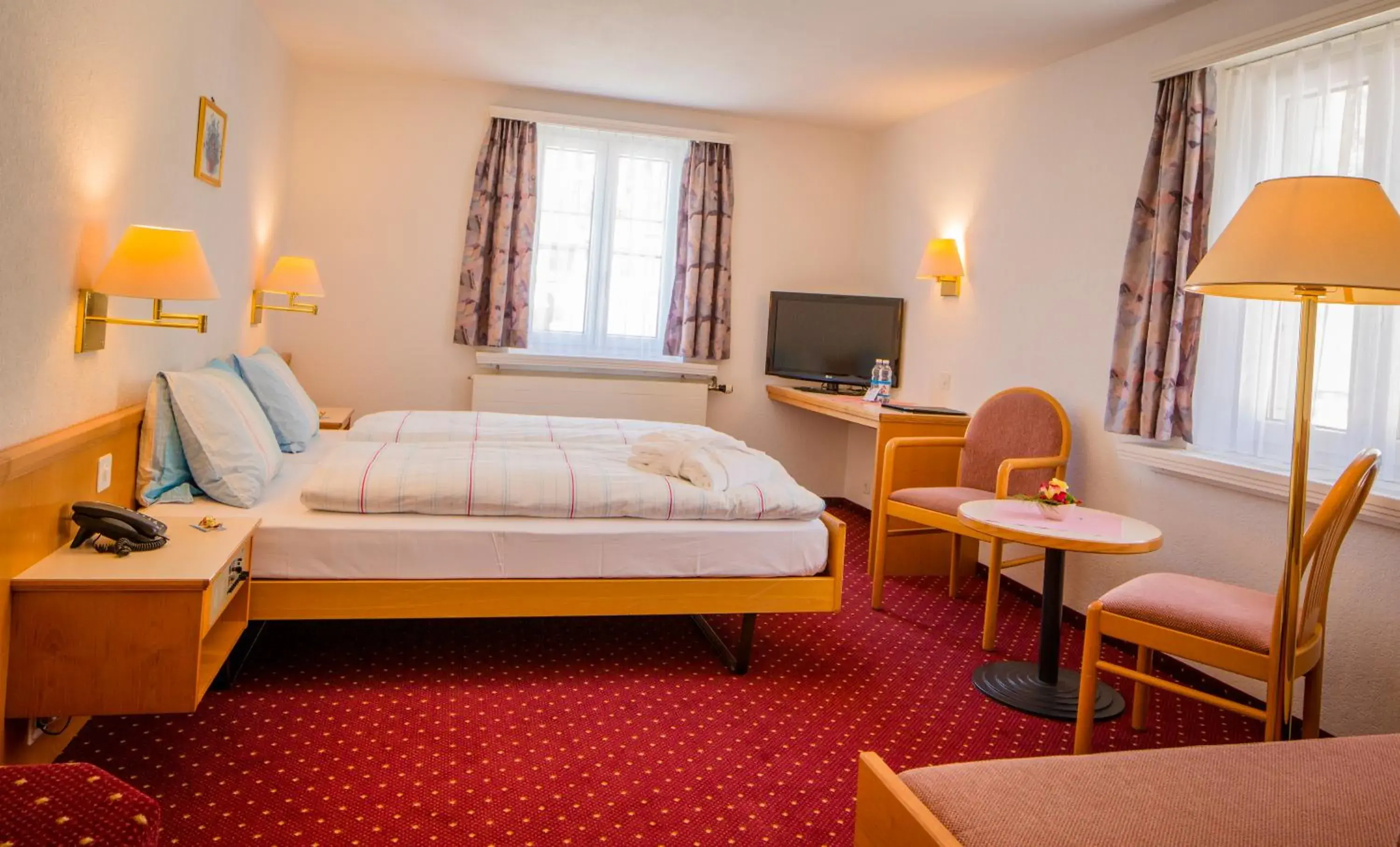 Double Room - single occupancy in Hotel Heilquelle-Leukerbad-Therme Double Room - single occupancy in Hotel Heilquelle-Leukerbad-Therme