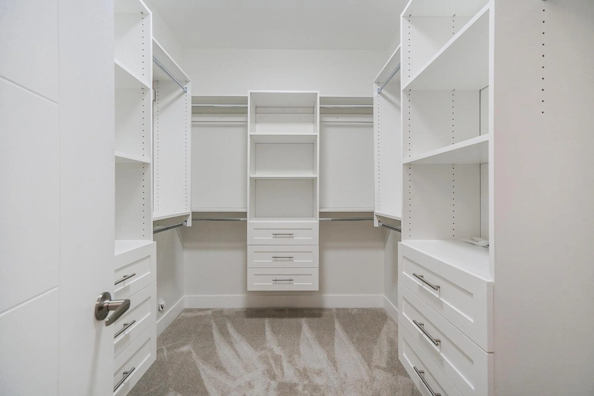 wardrobe in Sun suite