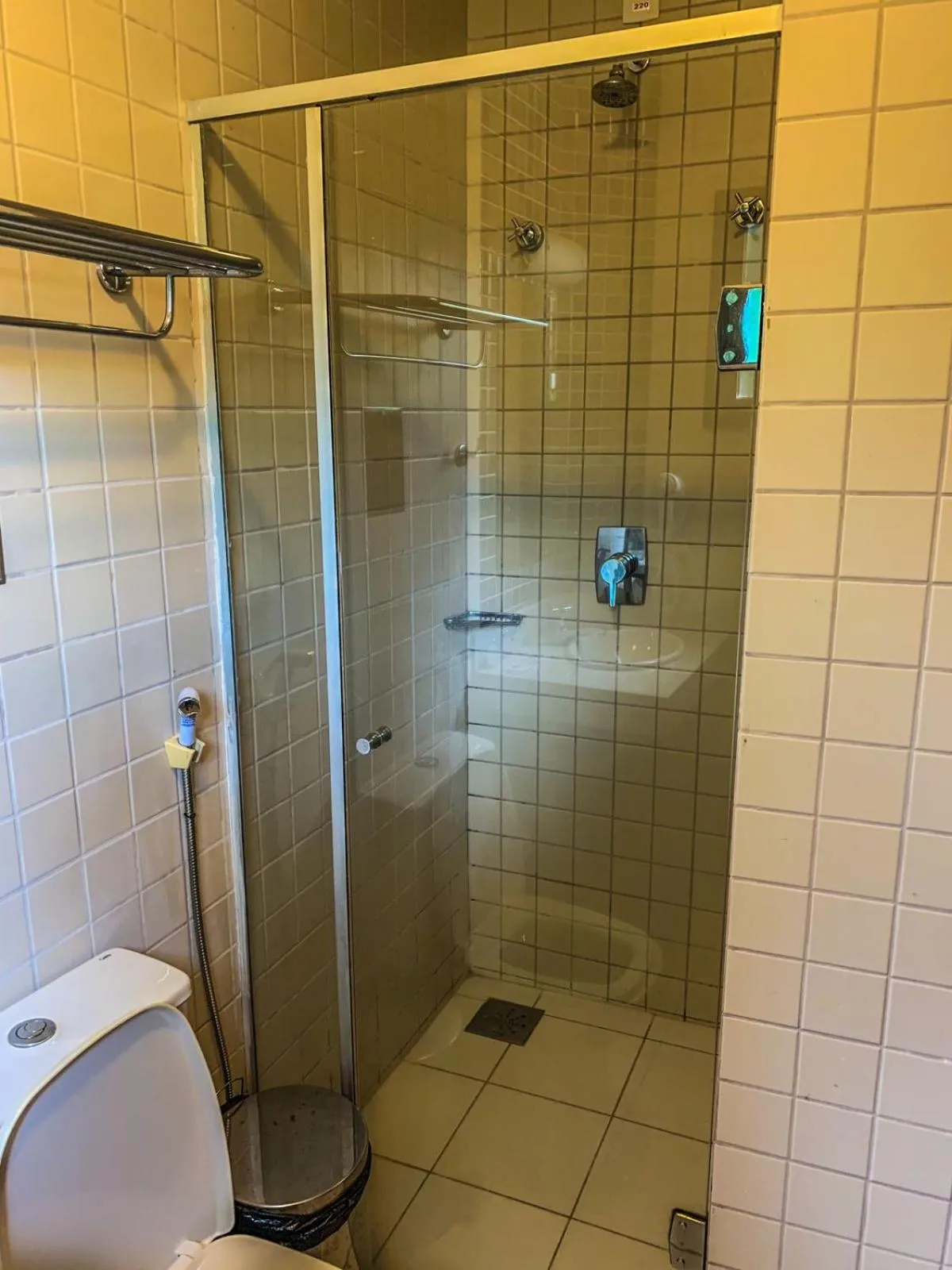 Bathroom in Hotel Piratininga Avenida Amazonas - Rondonópolis