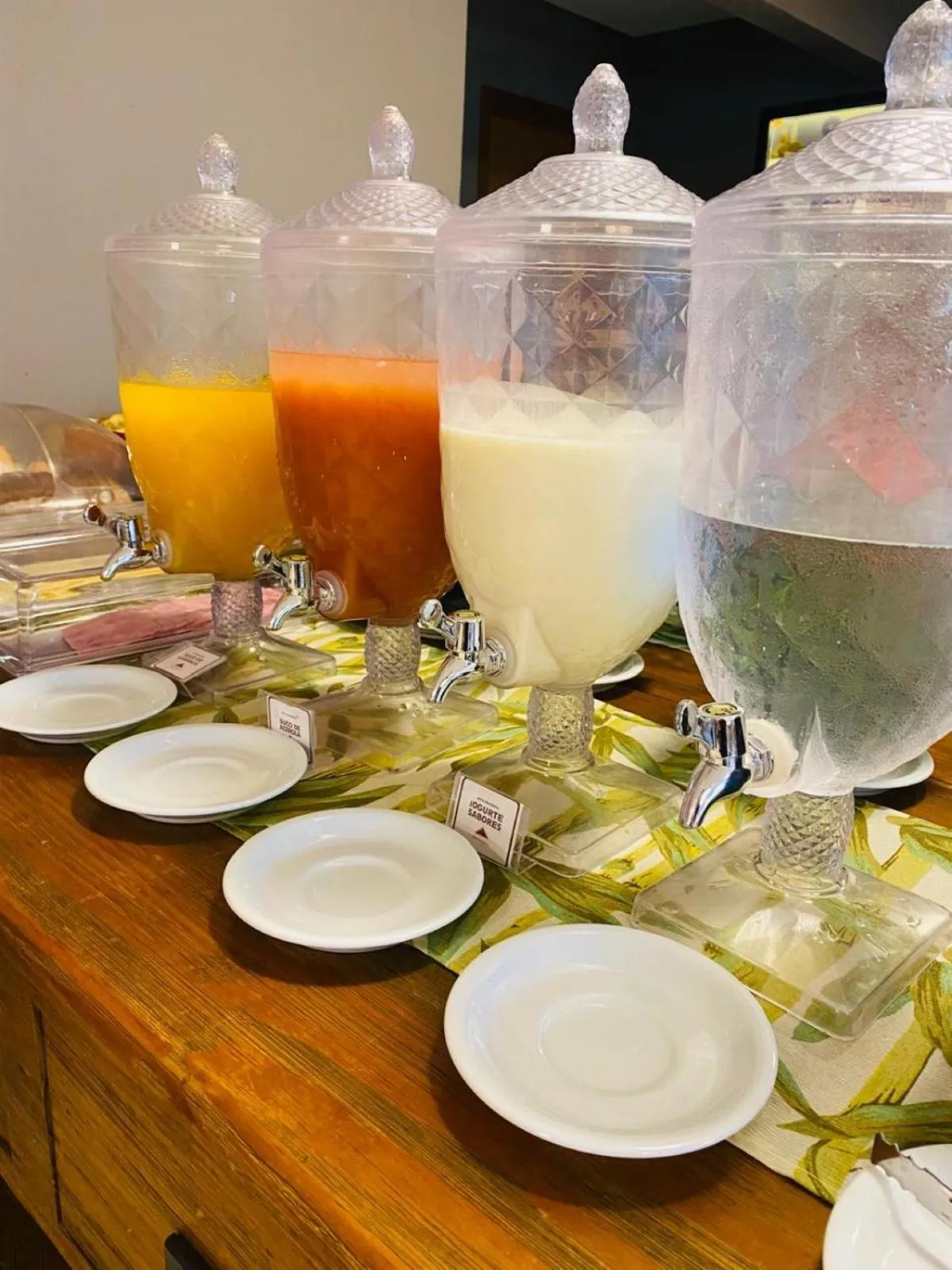 Breakfast in Hotel Piratininga Avenida Amazonas - Rondonópolis