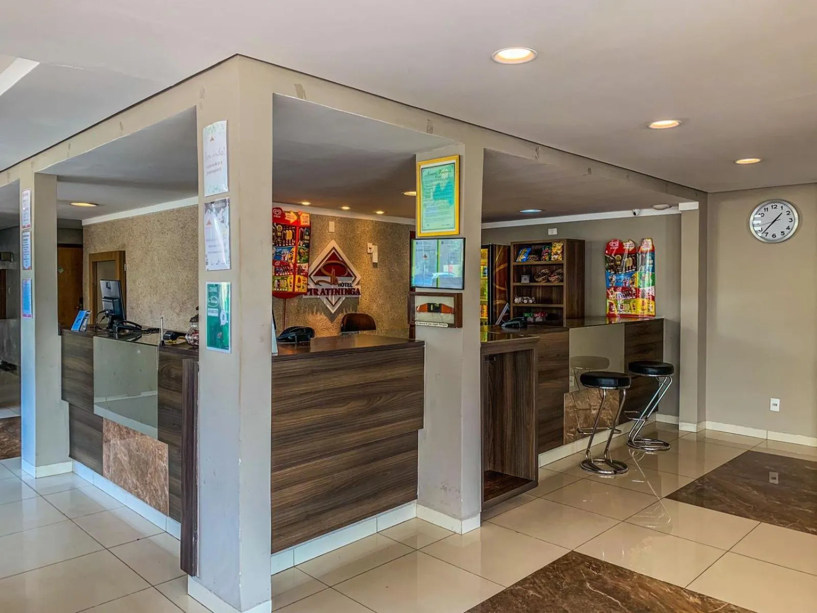 Lobby or reception in Hotel Piratininga Avenida Amazonas - Rondonópolis