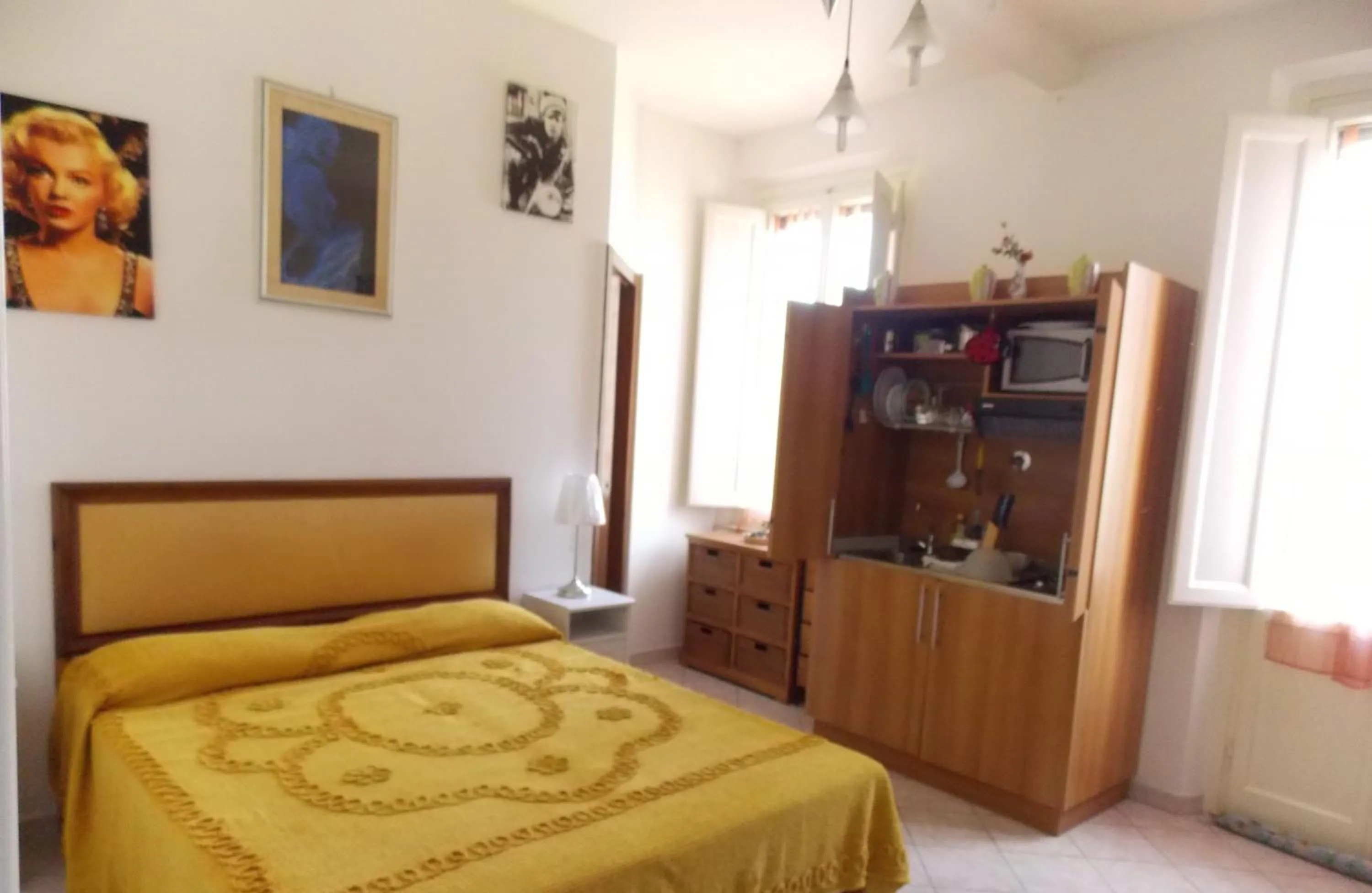 Decorative detail, Bed in Il Gatto Con Gli Stivali - Affittacamere