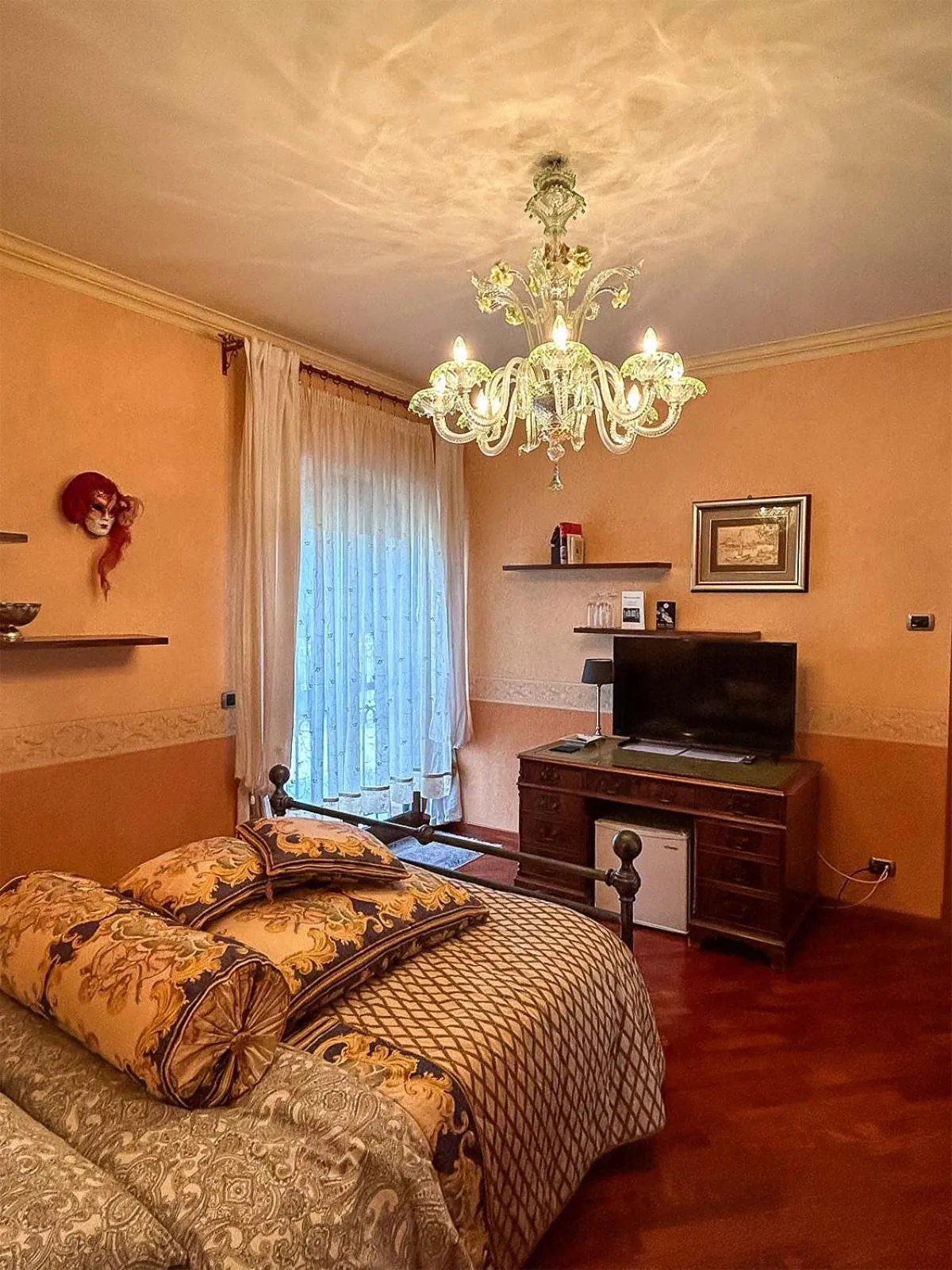 Bed in Villa Grandiosa FC