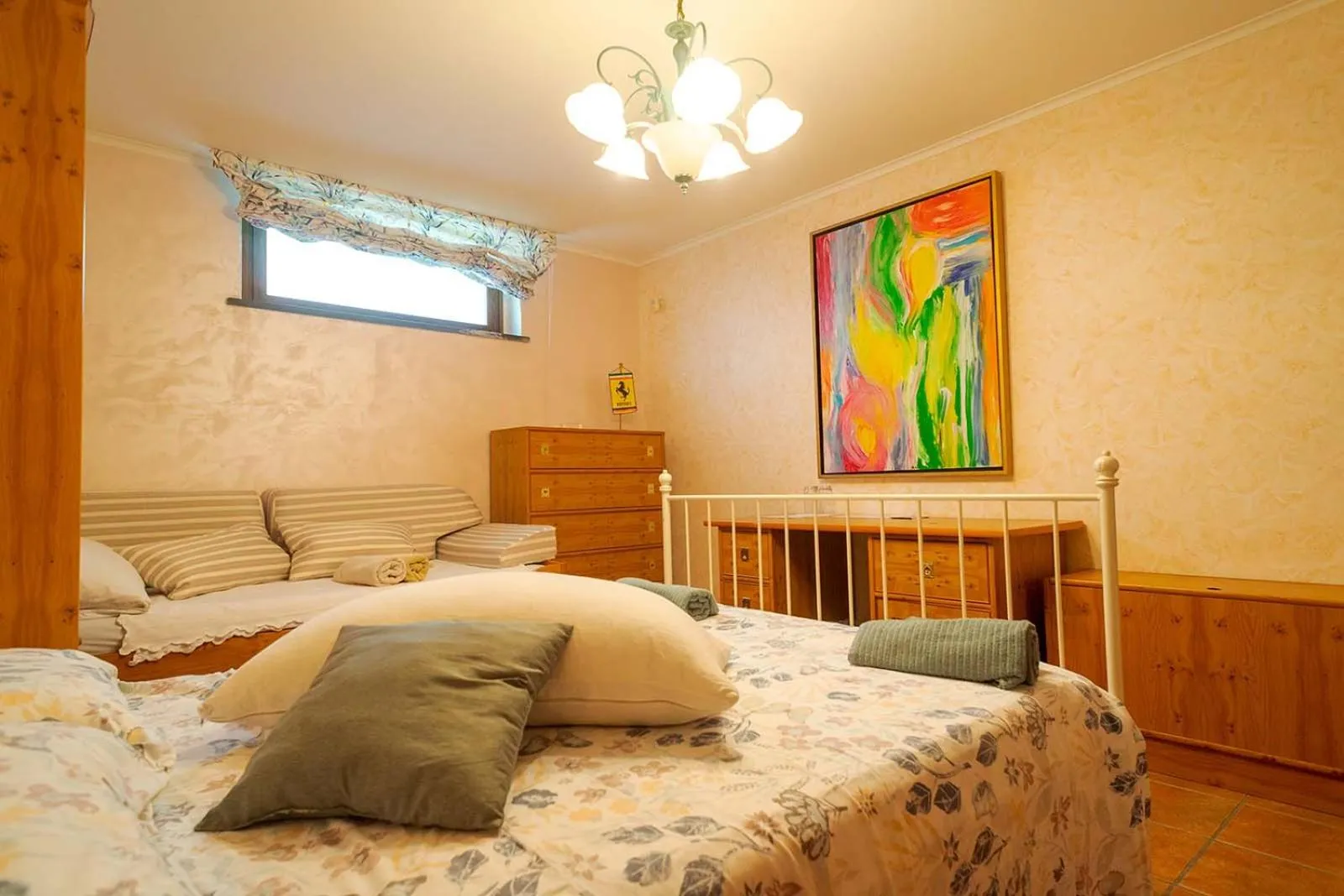 Bed in Villa Grandiosa FC