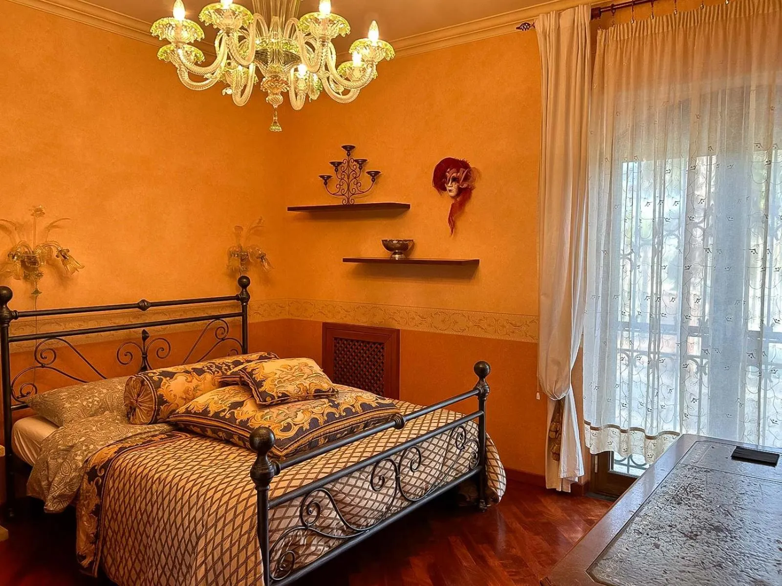 Bed in Villa Grandiosa FC