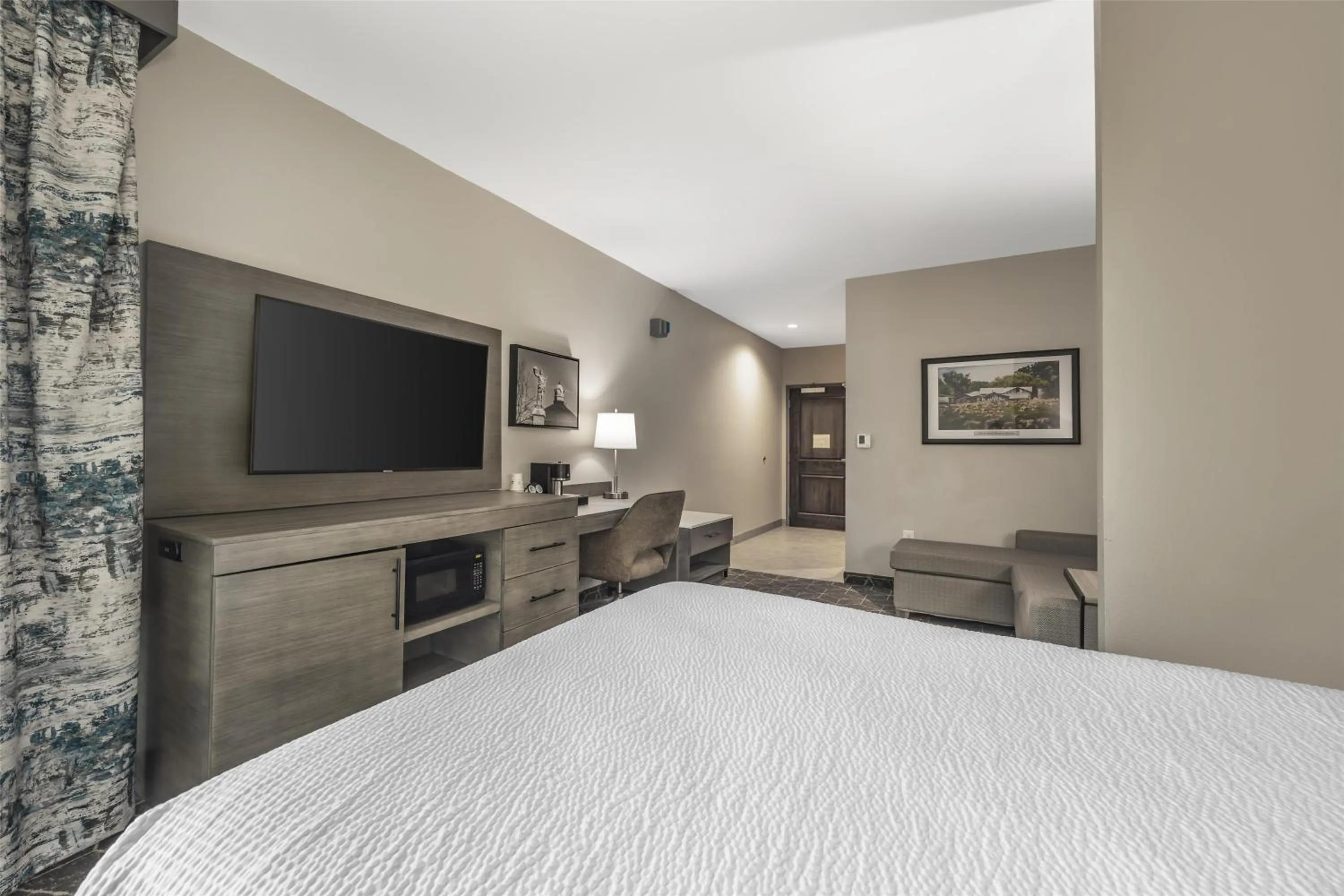 Bedroom, Bed in Best Western Plus Lawrenceburg