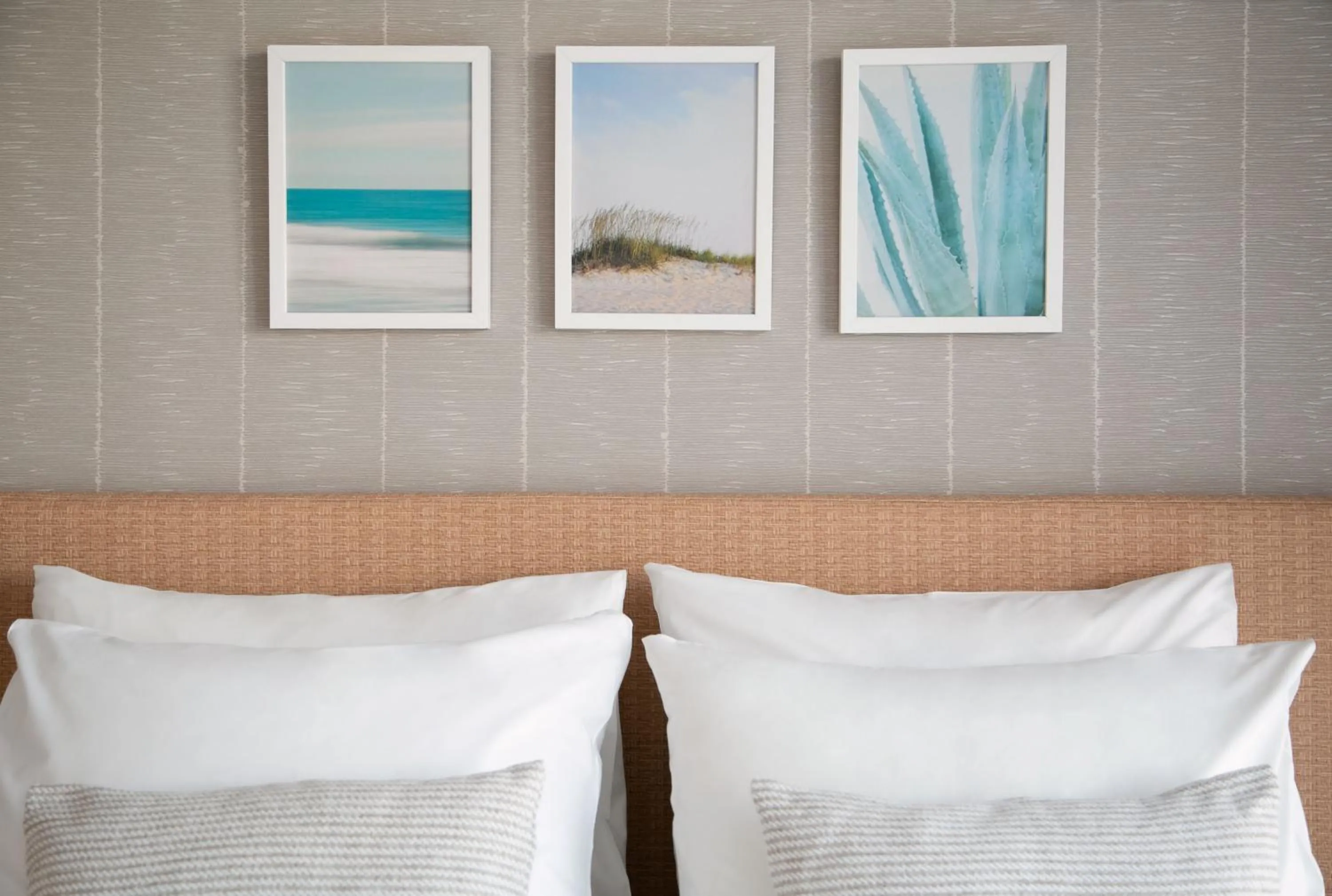 Bedroom, Bed in Chris Le Mare Gold Luxury Villa