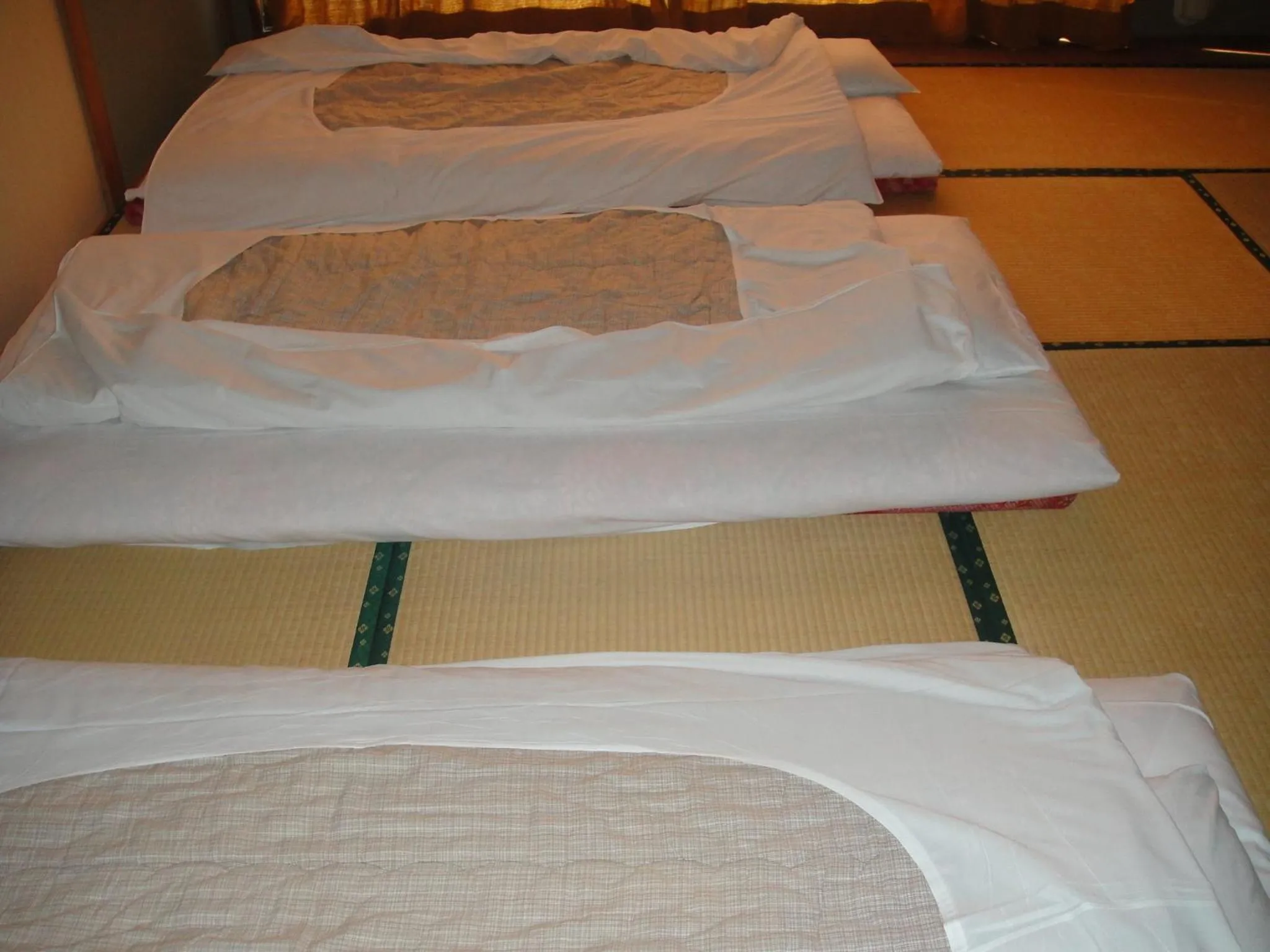 Bed in Matsuichi