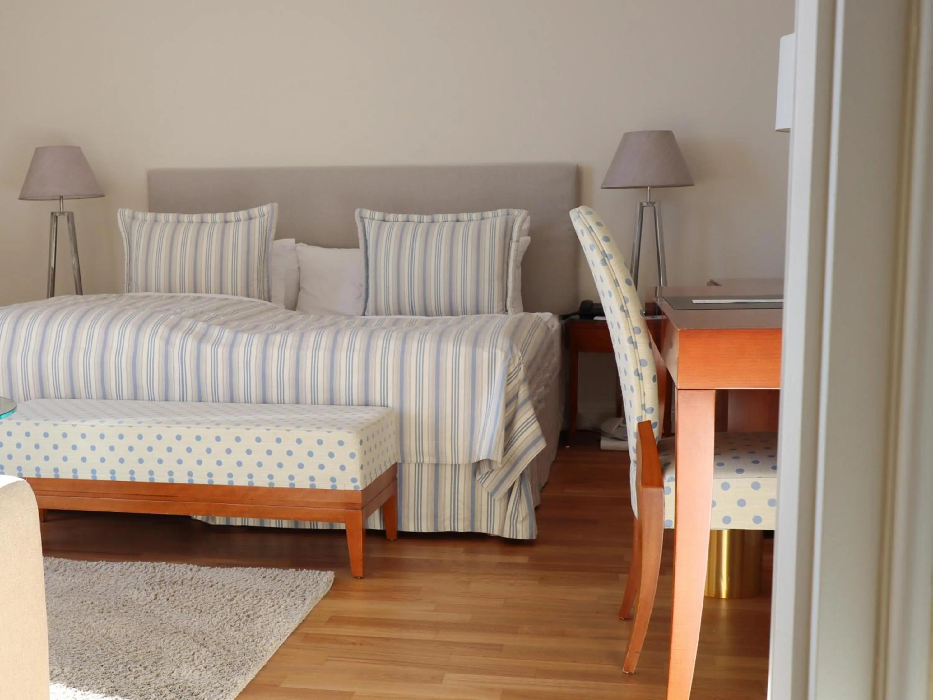 Double Room with lateral Sea View - Top Floor (No Pets Allowed) in Grand Hotel Seeschlösschen Sea Retreat & SPA