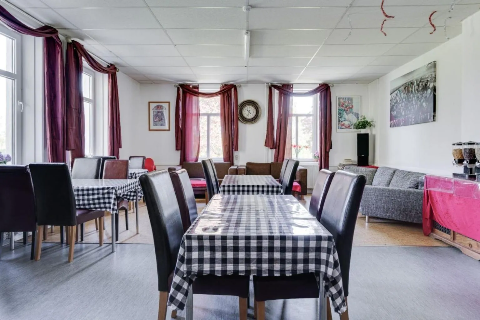 TV and multimedia in Hotell Hof