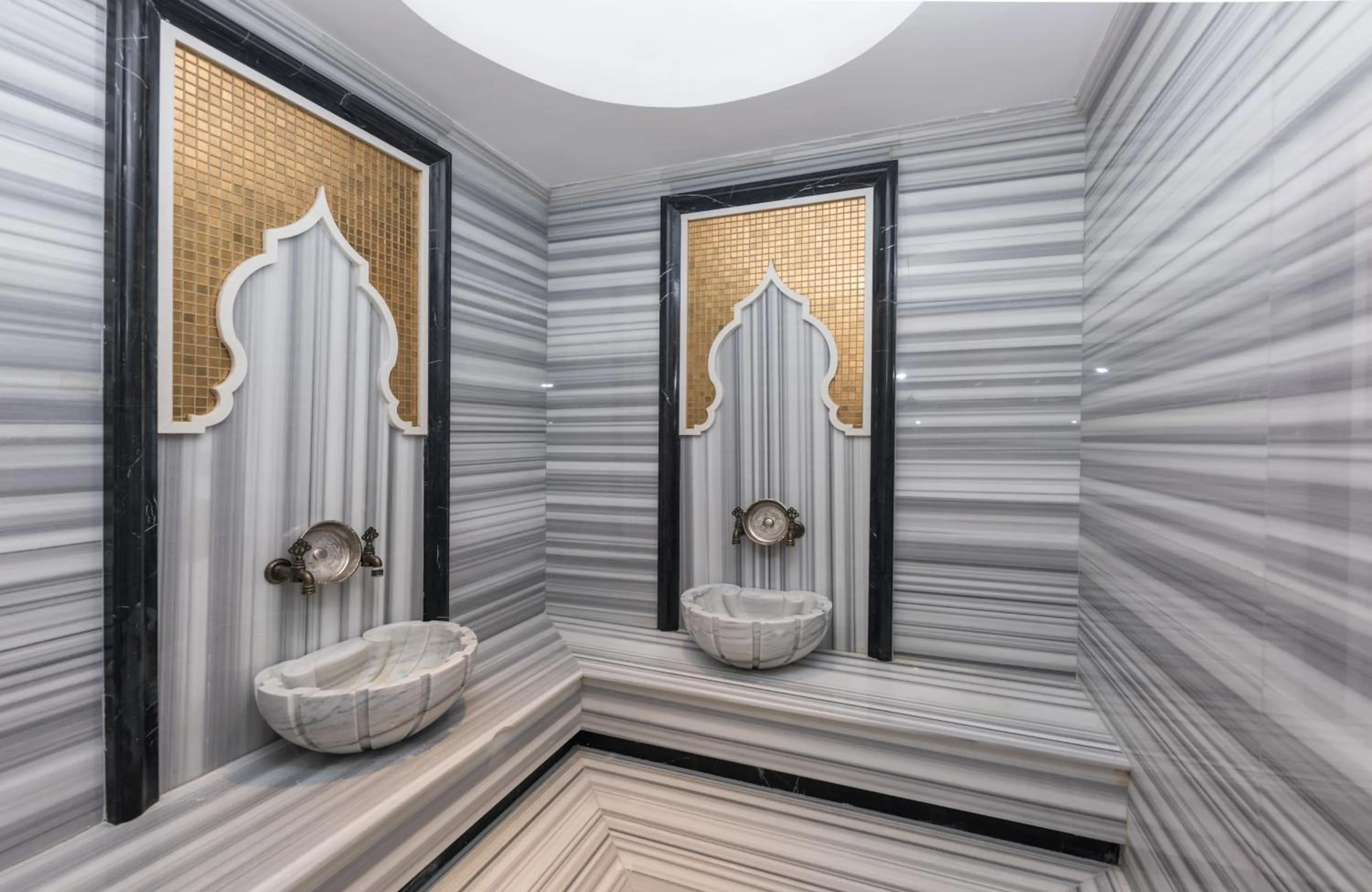 Bathroom in Quba Palace Hotel & Golf Resort