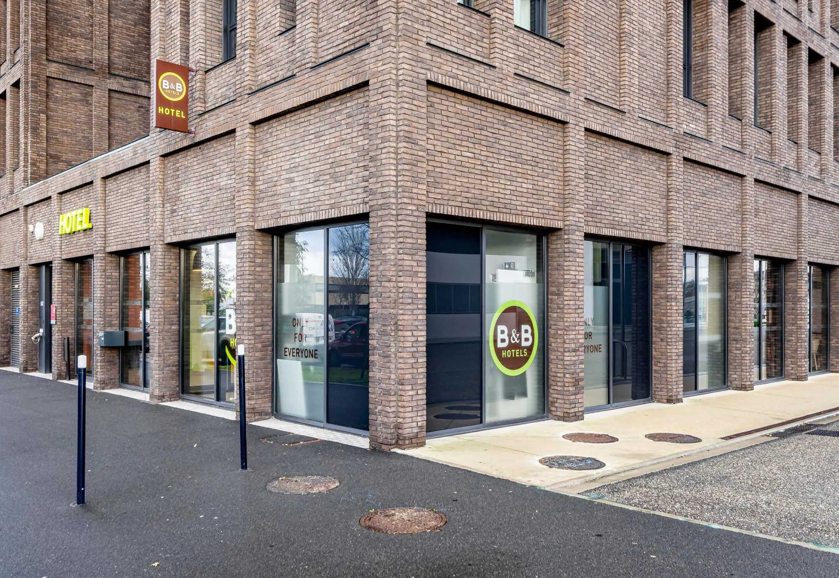 Property building in B&B HOTEL Bordeaux Bassins à flot