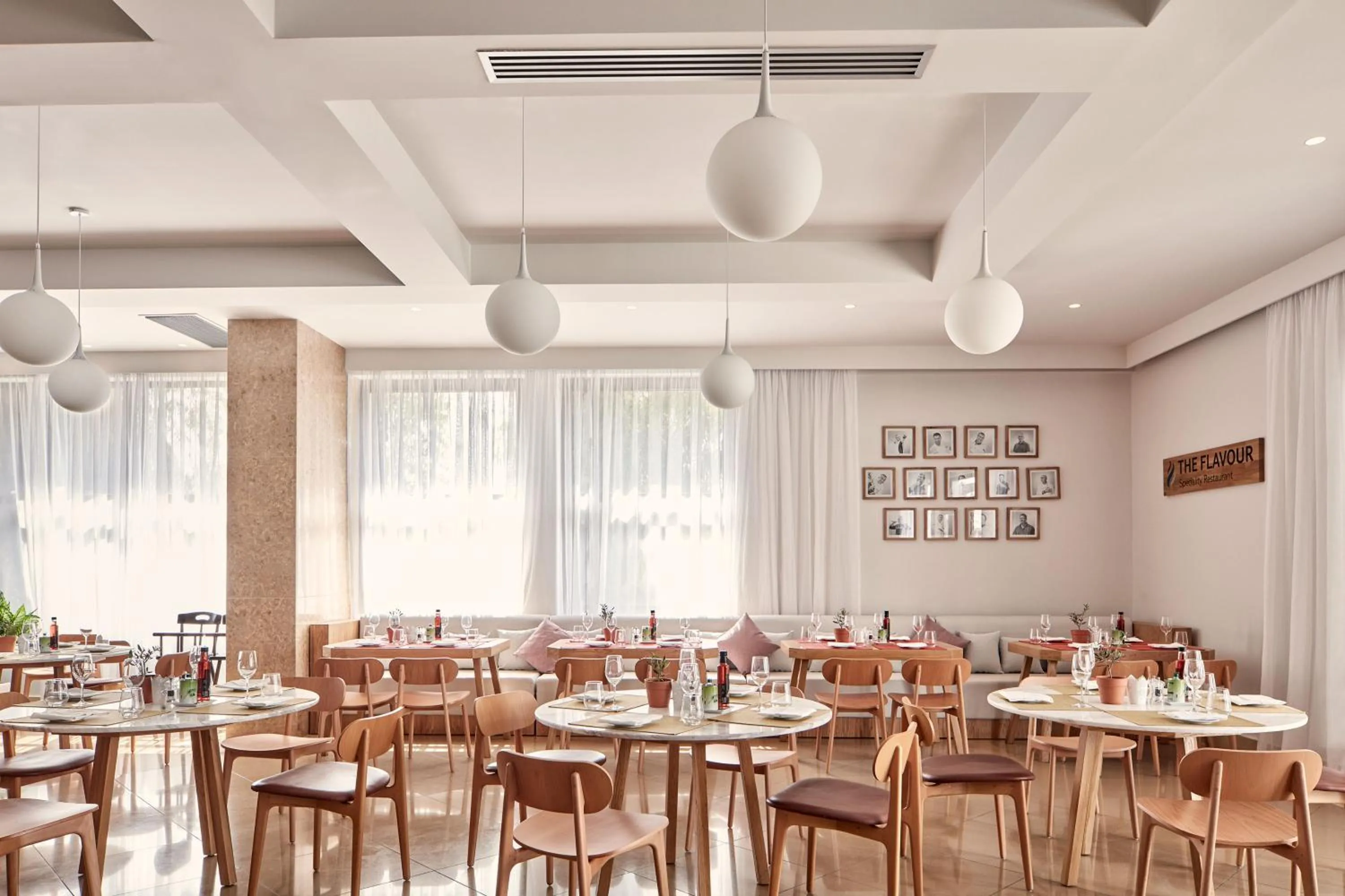 Restaurant/places to eat in Atlantica Marmari Palace