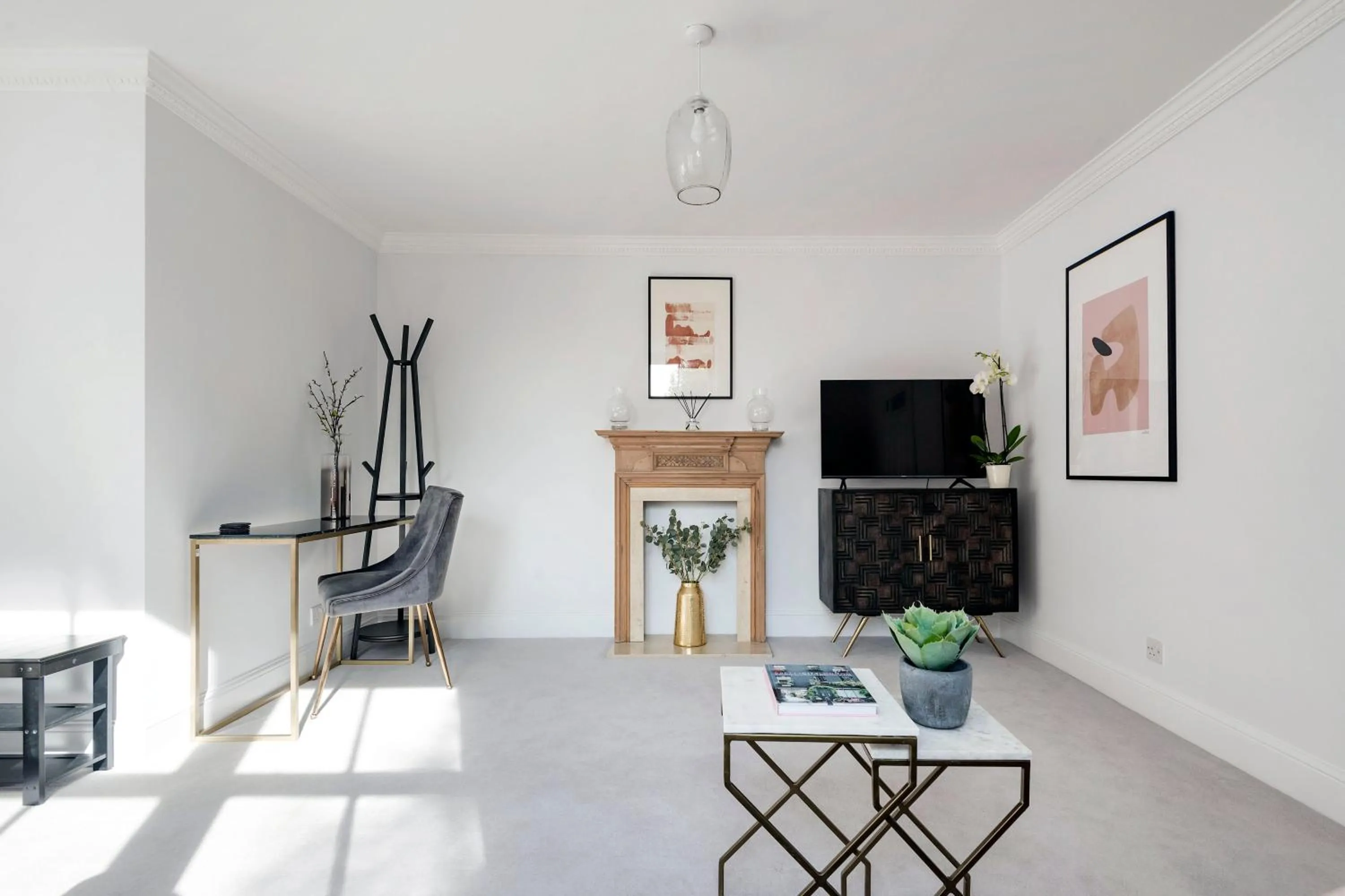 Living room in 3 Sloane Gardens