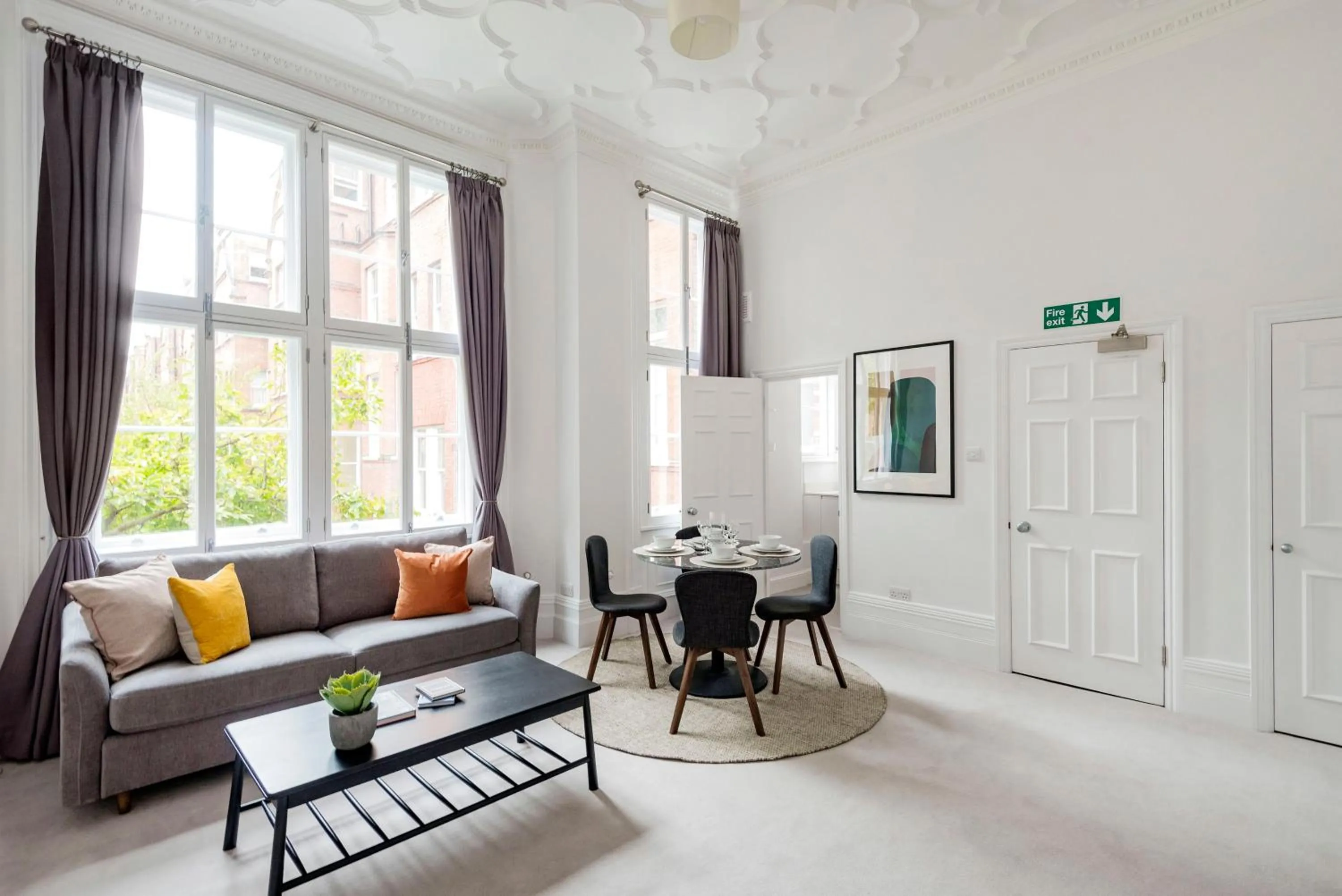 Living room in 3 Sloane Gardens