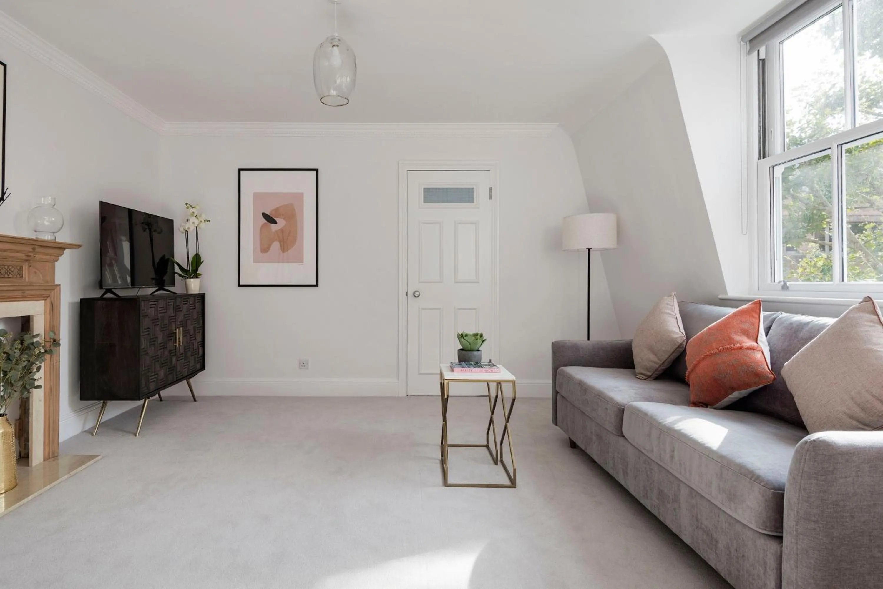 Living room in 3 Sloane Gardens