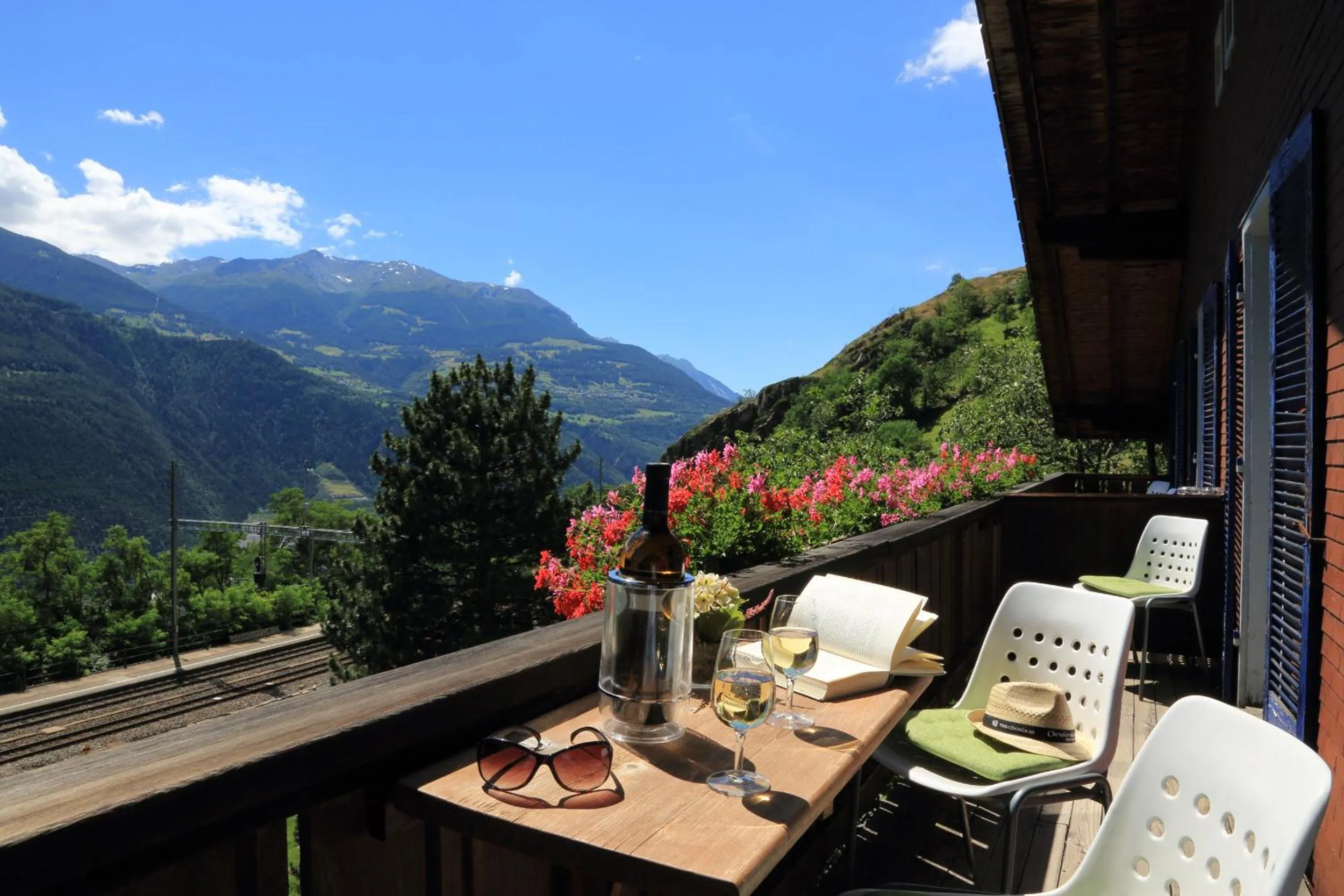 Balcony/Terrace, Mountain View in VISP erblick H O T E L AUSSERBERG Early & Late Check-in