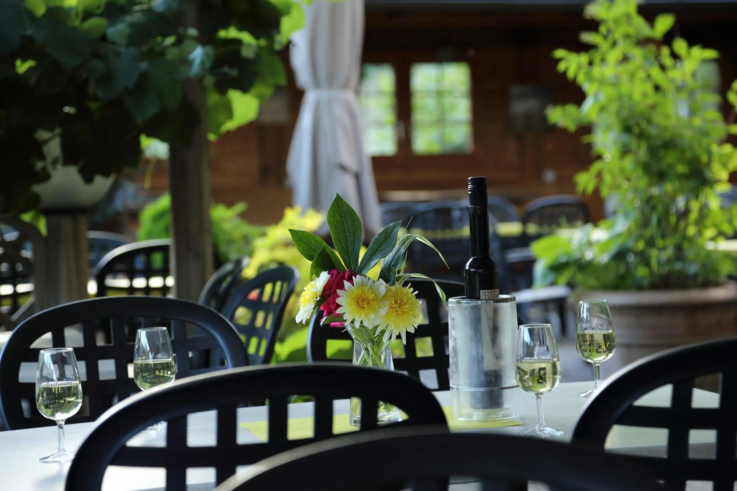 Restaurant/Places to Eat in VISP erblick H O T E L AUSSERBERG Early & Late Check-in