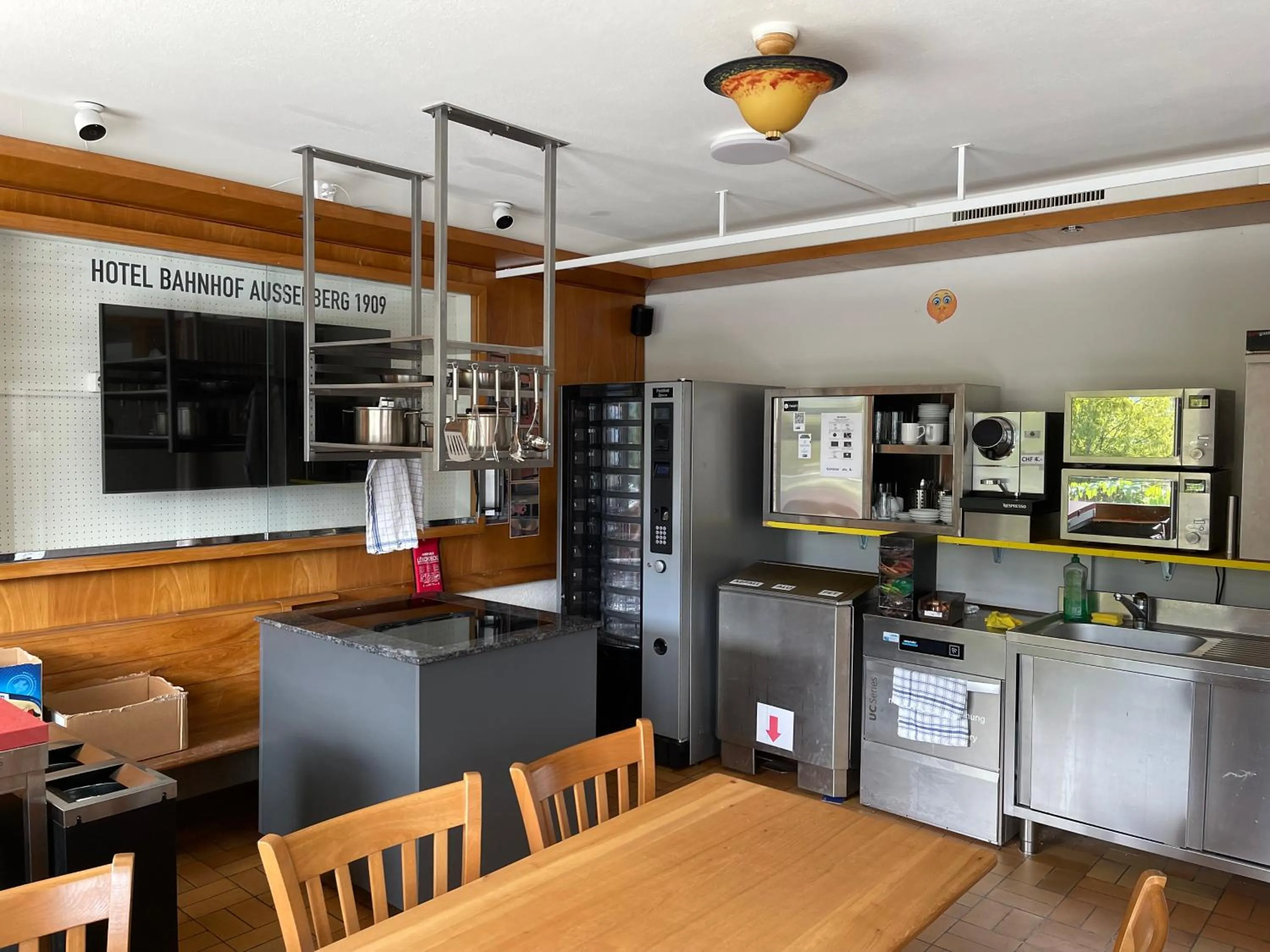 Kitchen or kitchenette, Restaurant/Places to Eat in VISP erblick H O T E L AUSSERBERG Early & Late Check-in