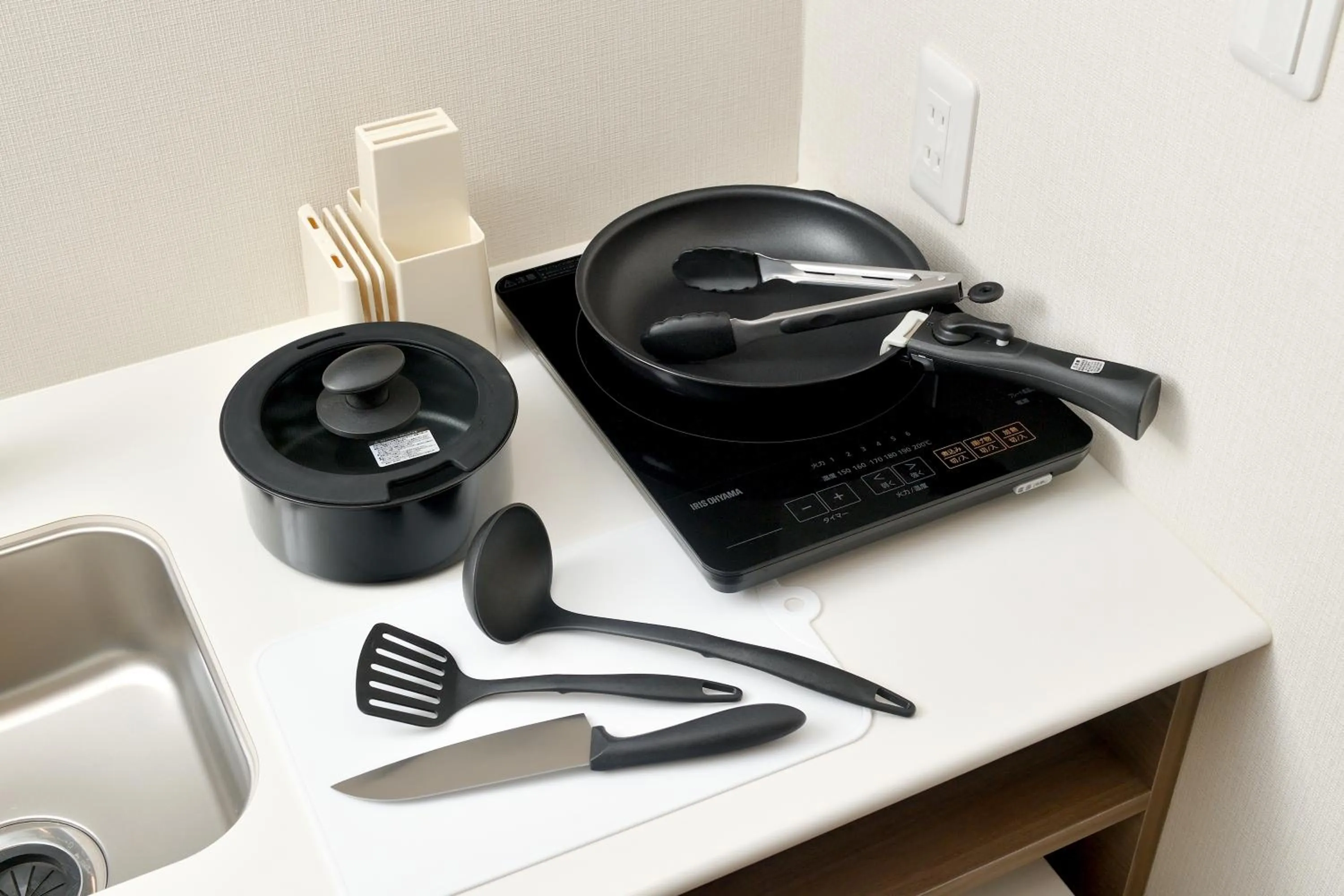 Kitchen or kitchenette in Prime Suites Tokyo